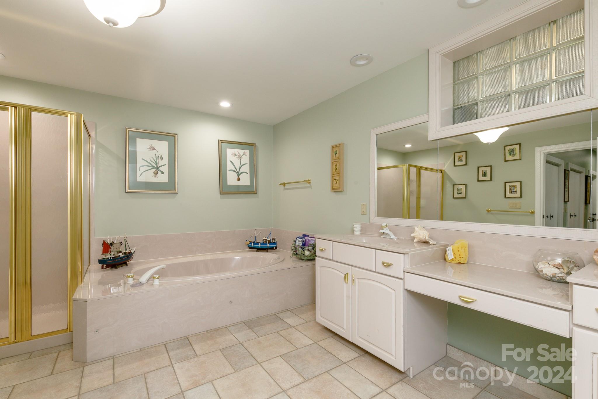 218 Slickrock Road thumbnail image 30