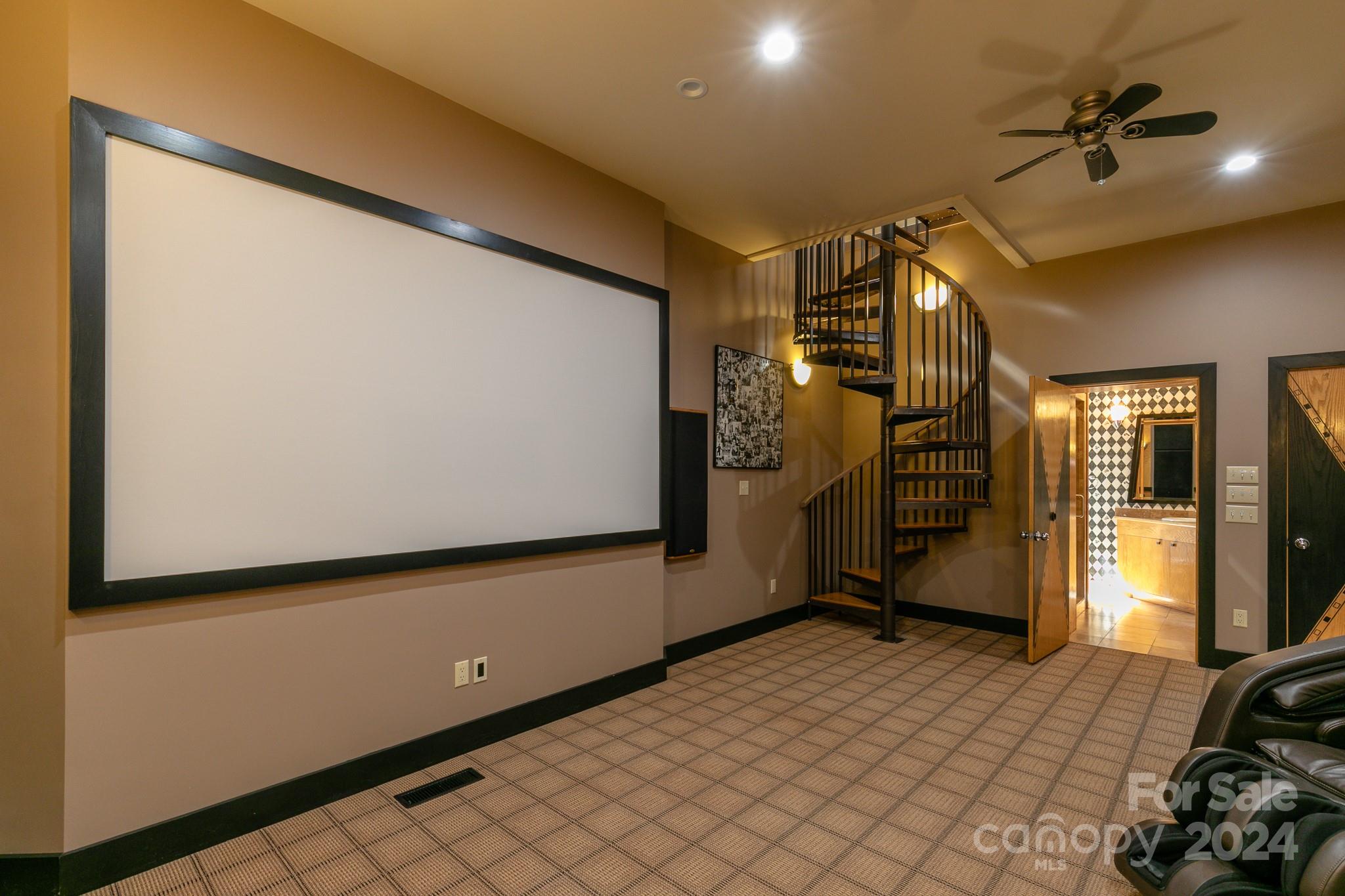 218 Slickrock Road thumbnail image 36