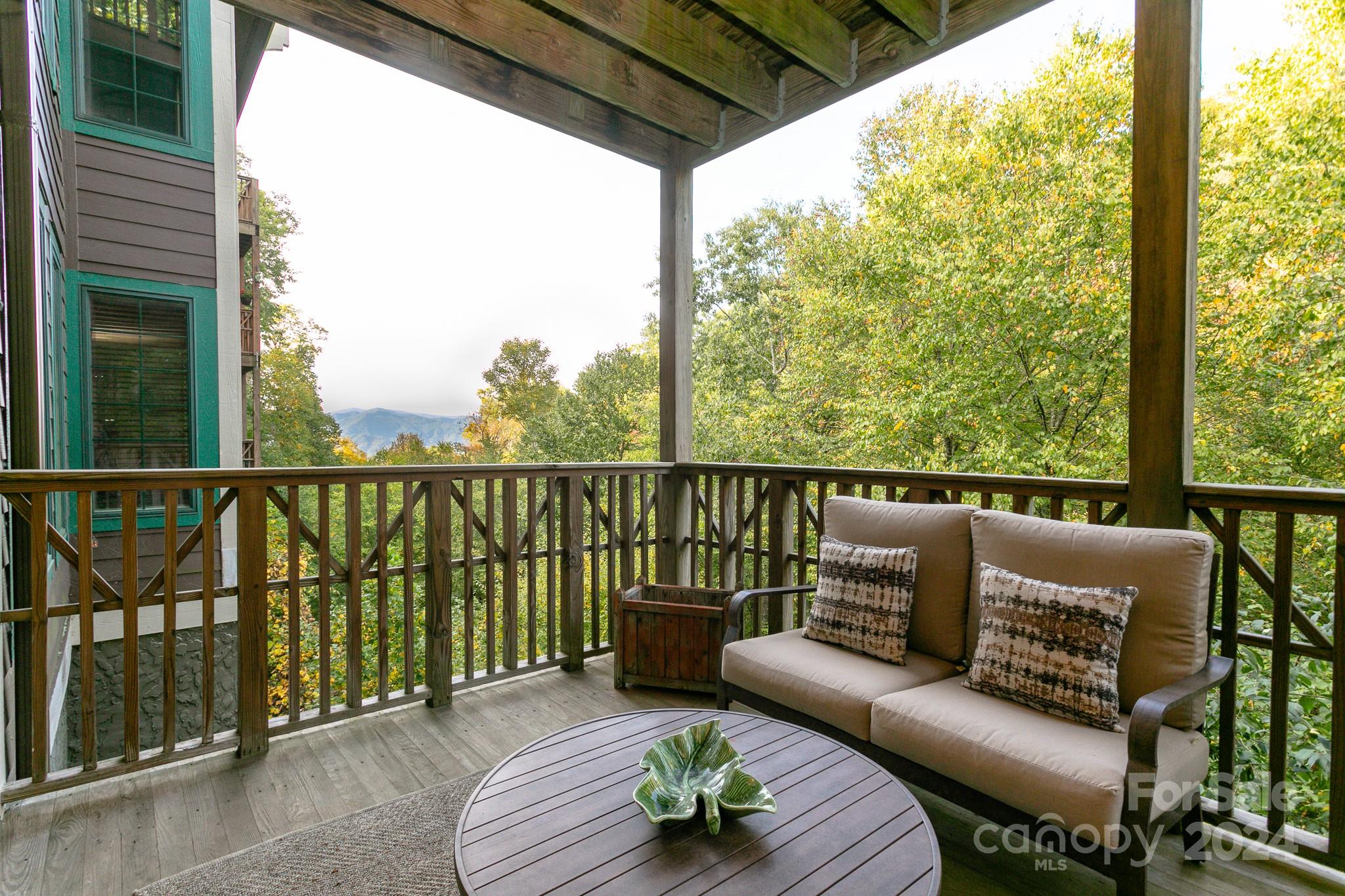 222 Creekside Way D/102 thumbnail image 1