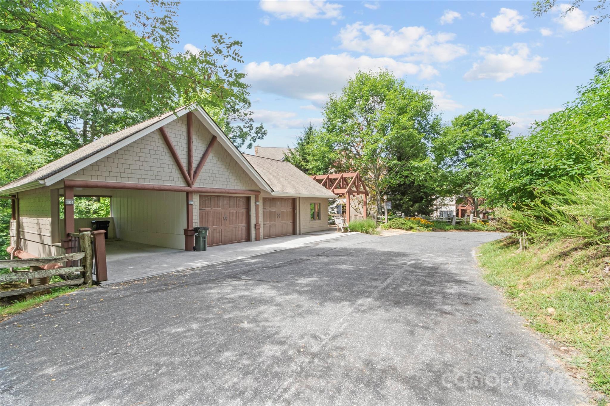 224 Logging Horse Road C/301 thumbnail image 39