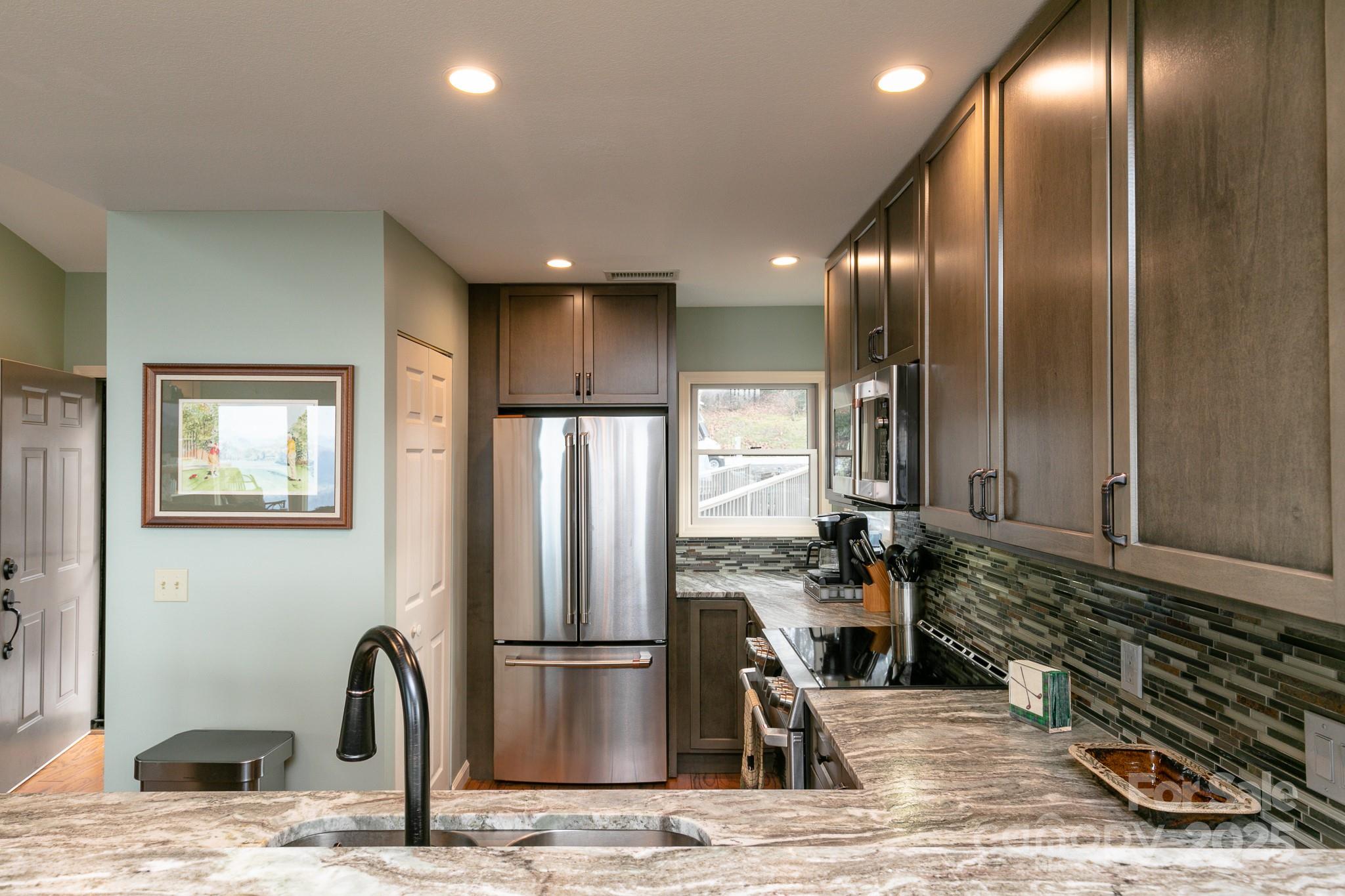 140 Slickrock Road F/1 thumbnail image 18