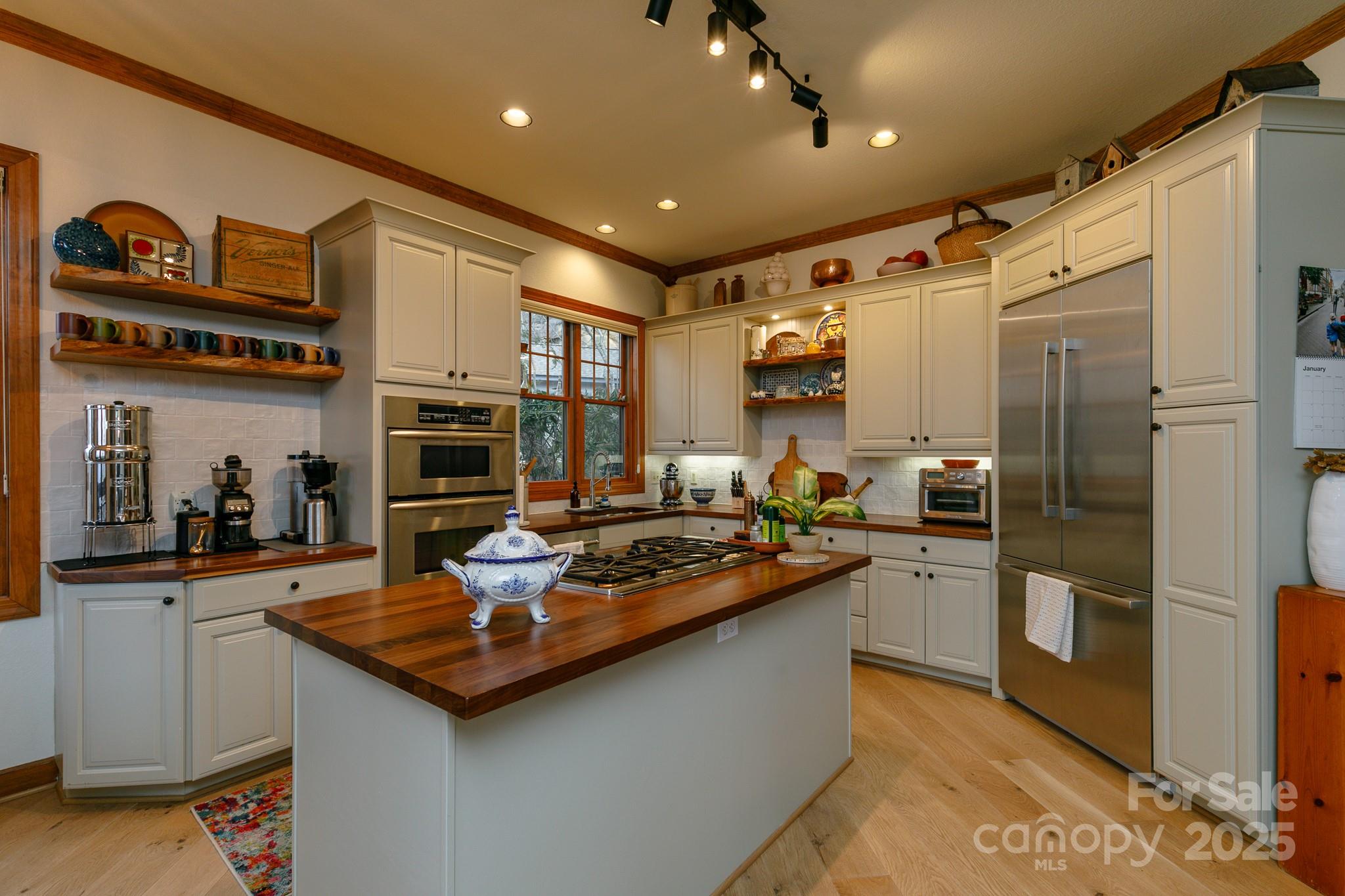 61 Spring Rock Road A/4 thumbnail image 5