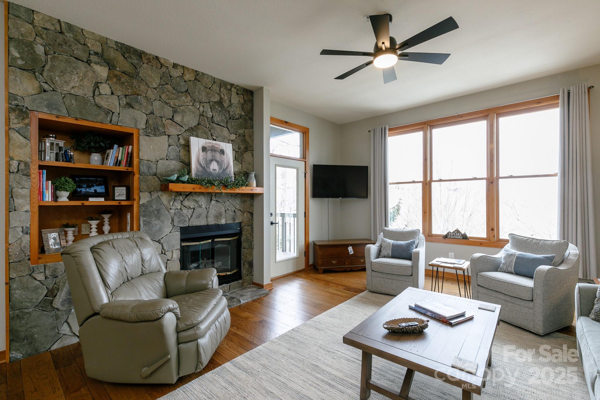 10 Stoney Falls Loop 4/203 thumbnail image 7