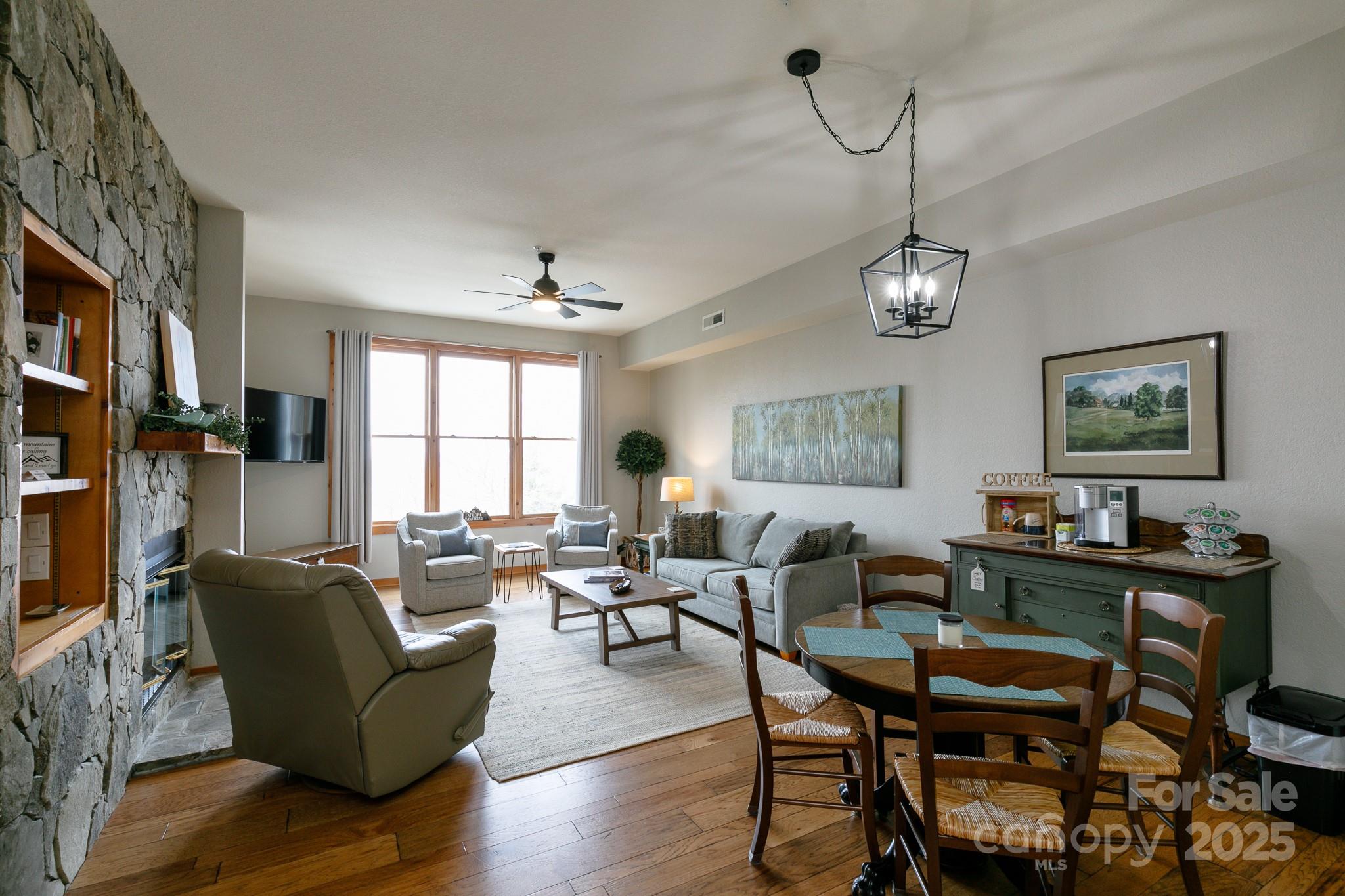 10 Stoney Falls Loop 4/203 thumbnail image 9