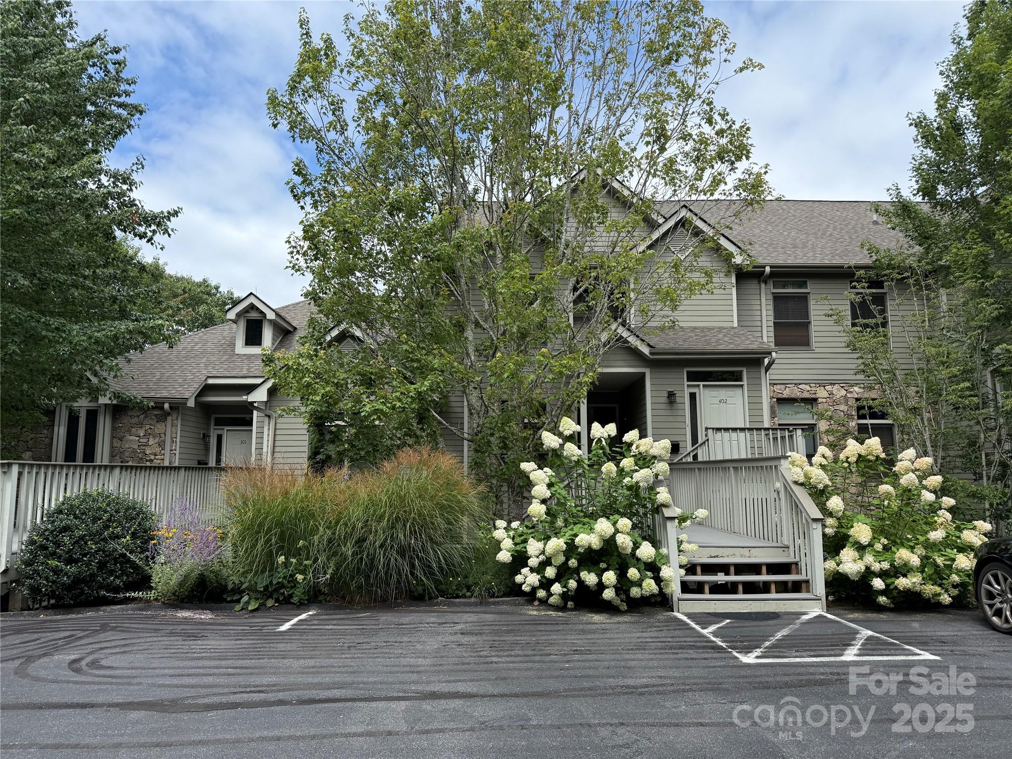 10 Stoney Falls Loop 4/203 thumbnail image 1