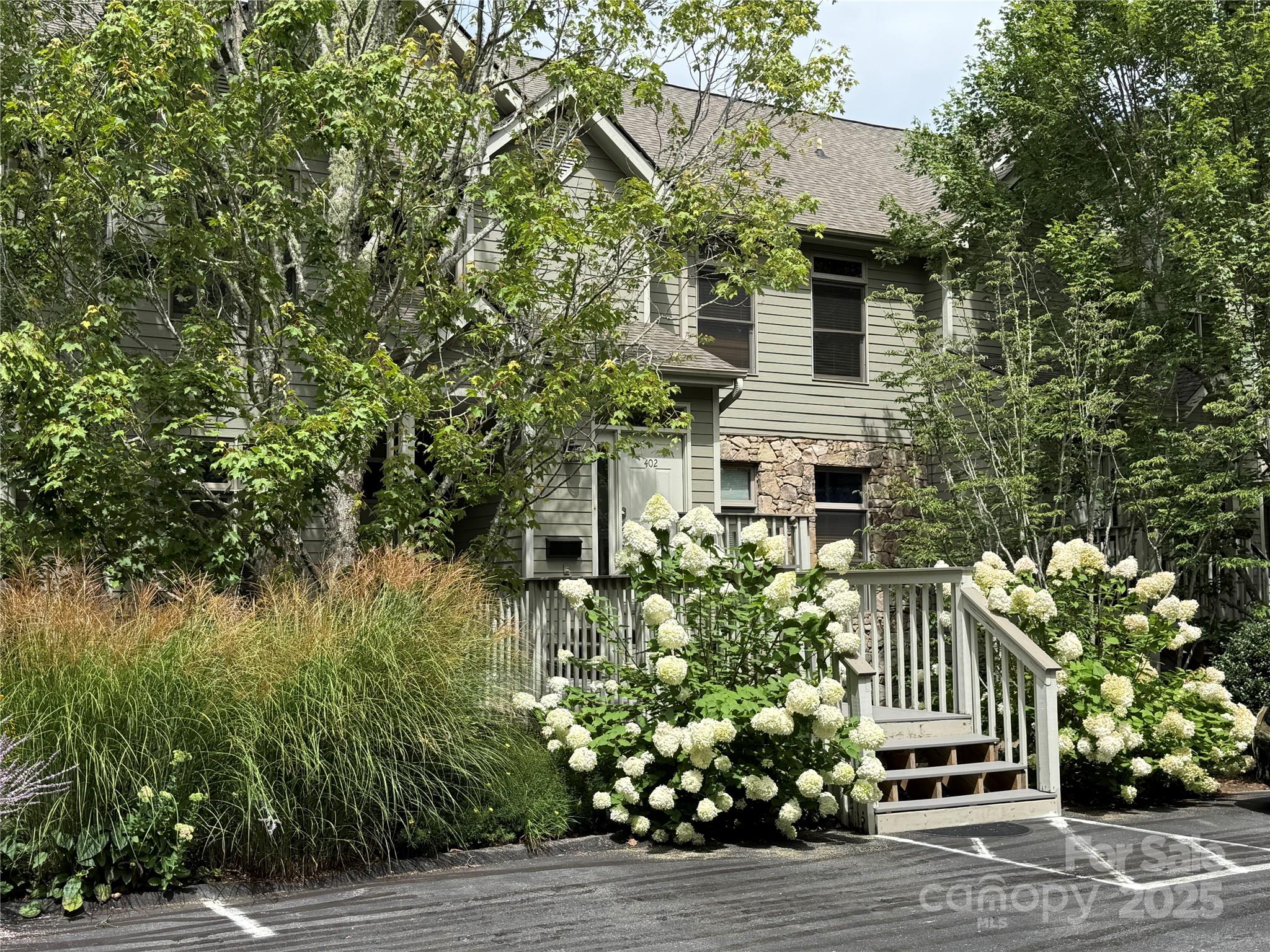 10 Stoney Falls Loop 4/203 thumbnail image 23