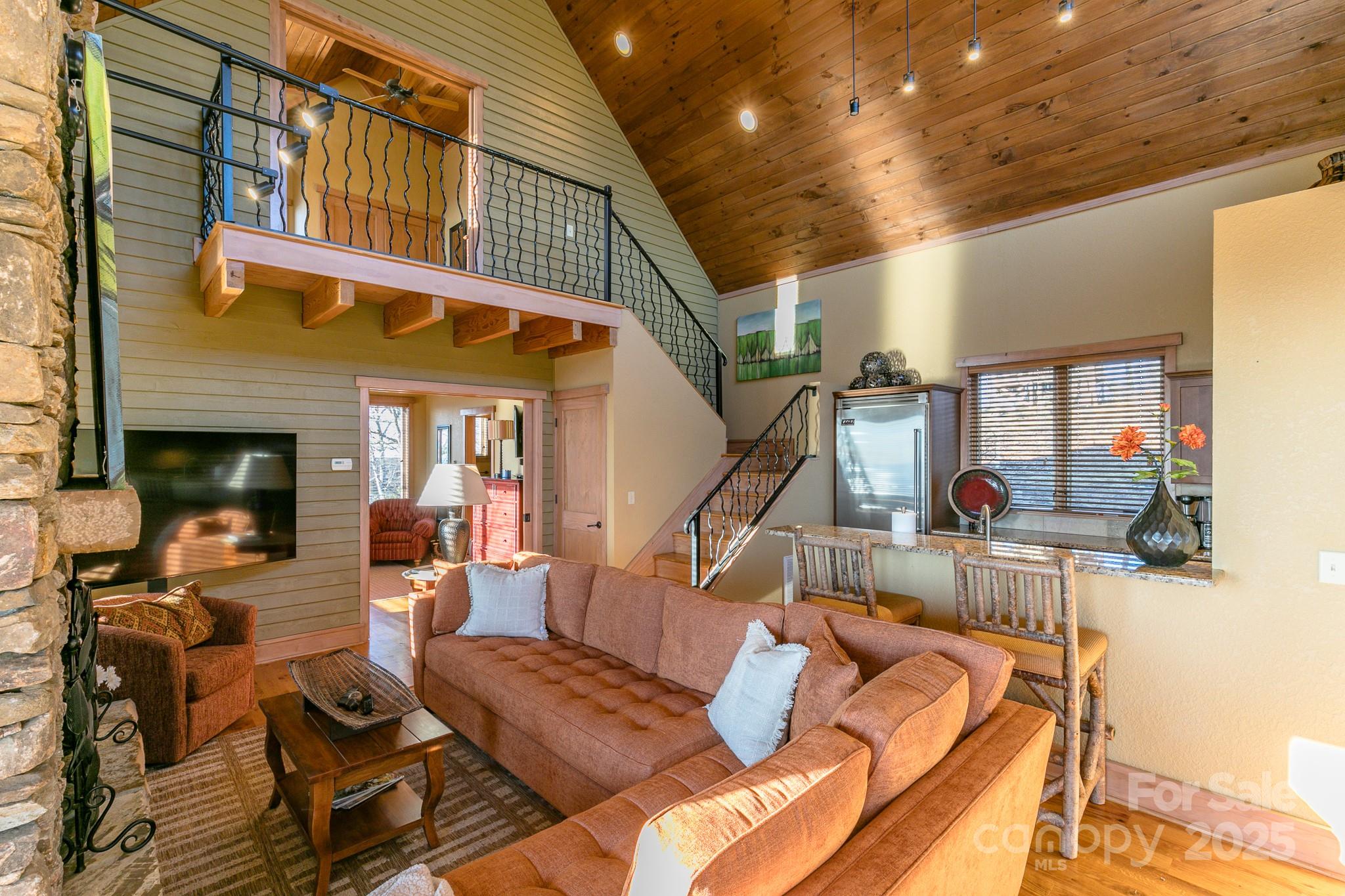 9 Hawks Ledge Trail thumbnail image 6