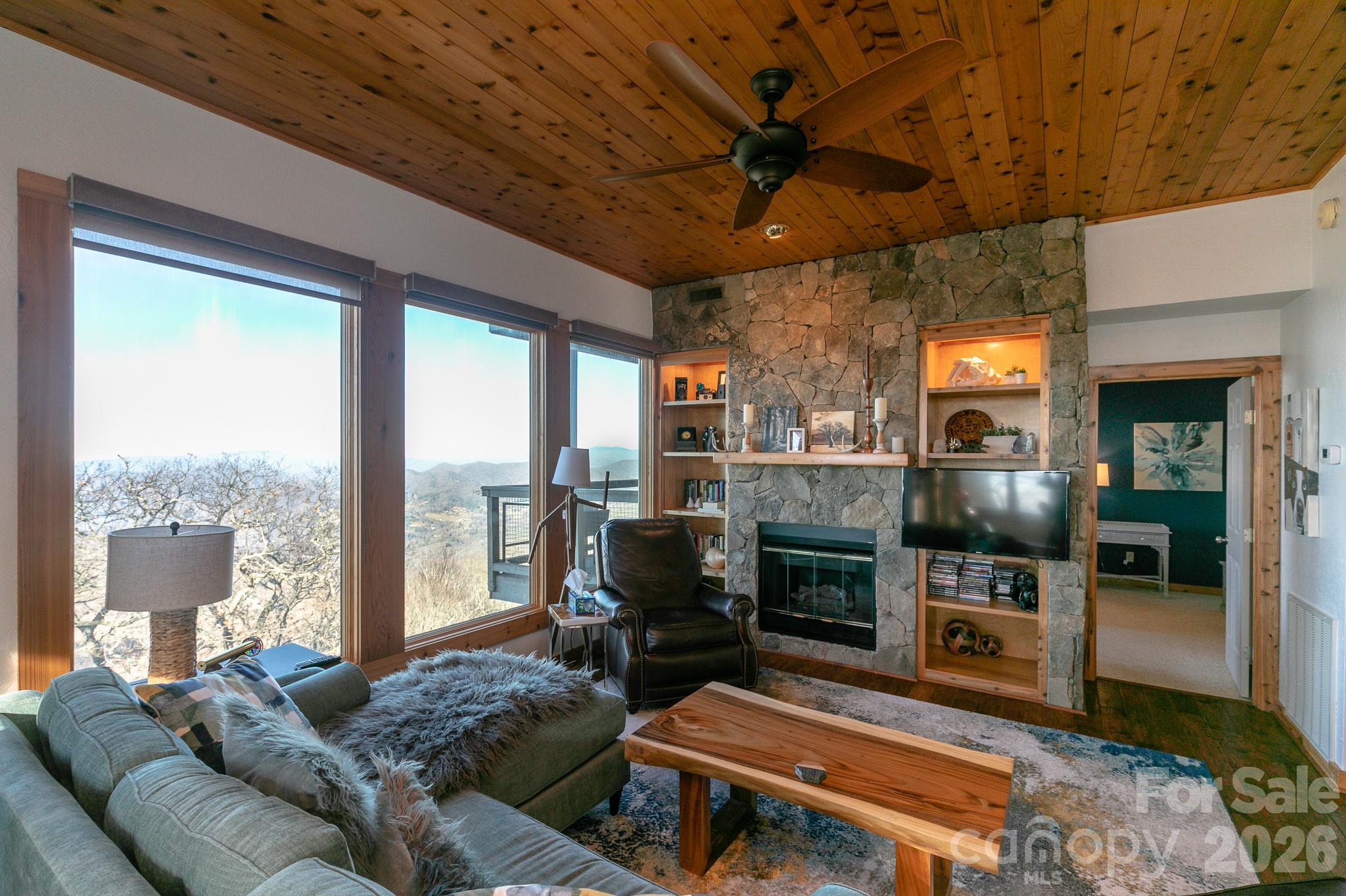 30 Club Villa Court B/3 thumbnail image 15