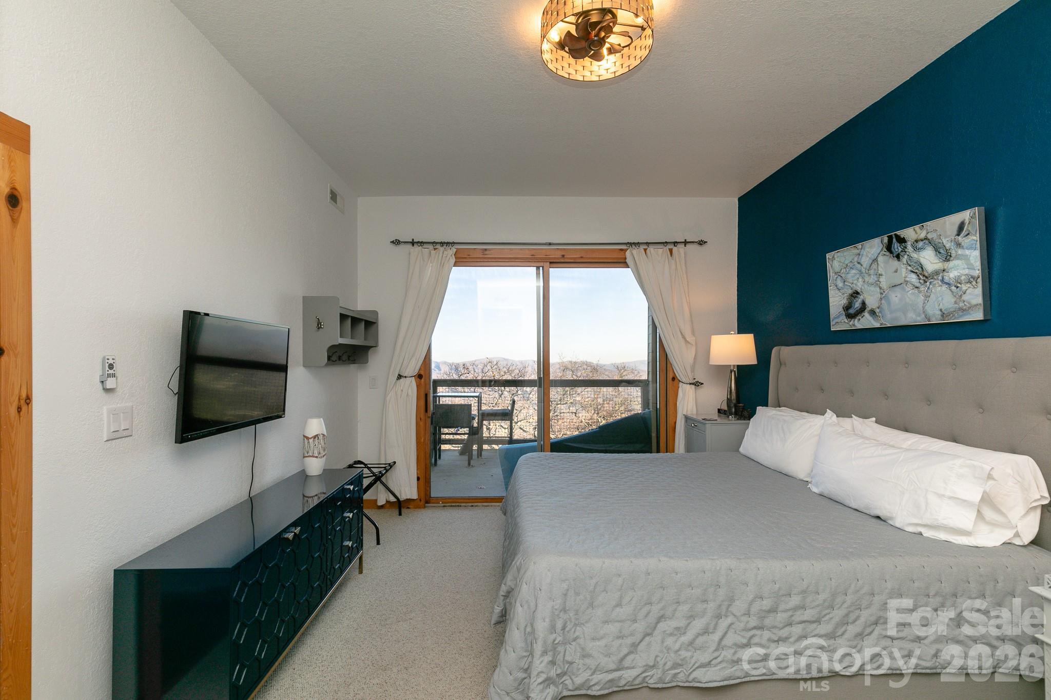 30 Club Villa Court B/3 thumbnail image 17