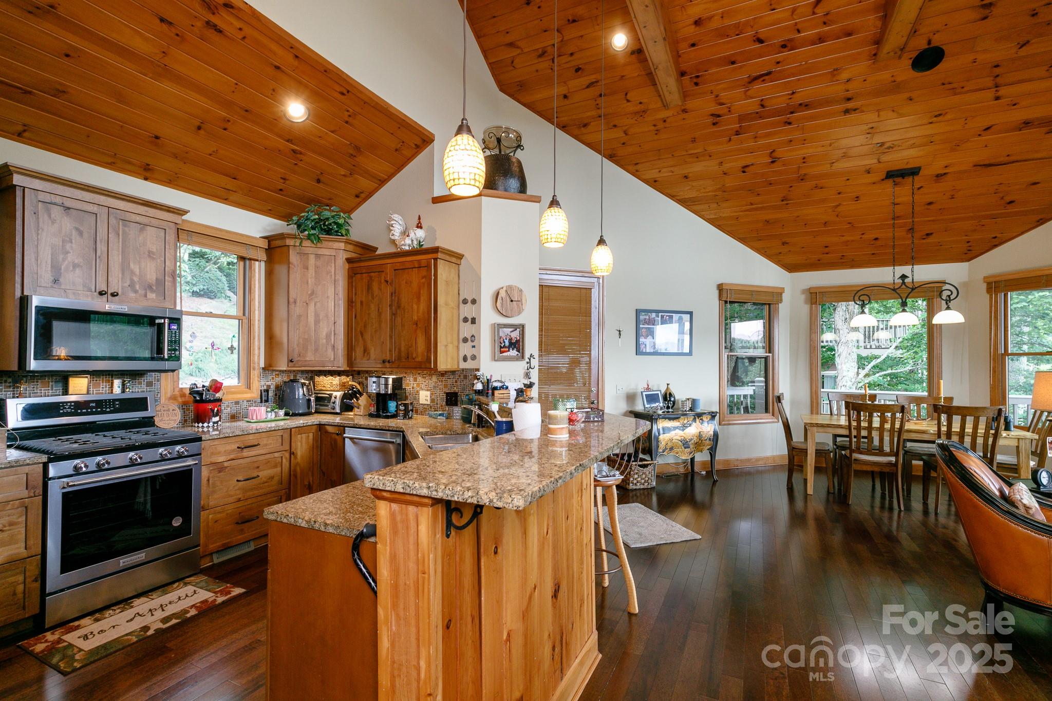 25 Ivy Point Lane thumbnail image 14