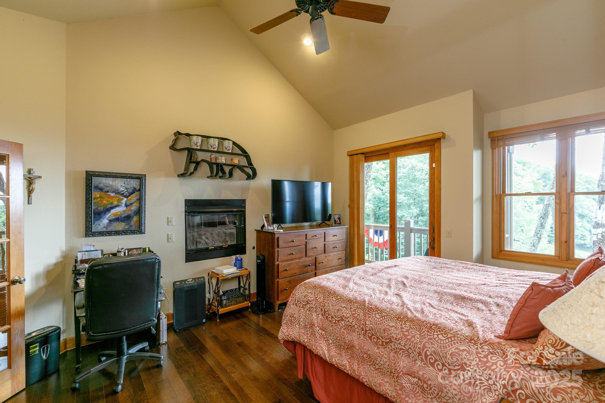 25 Ivy Point Lane thumbnail image 19