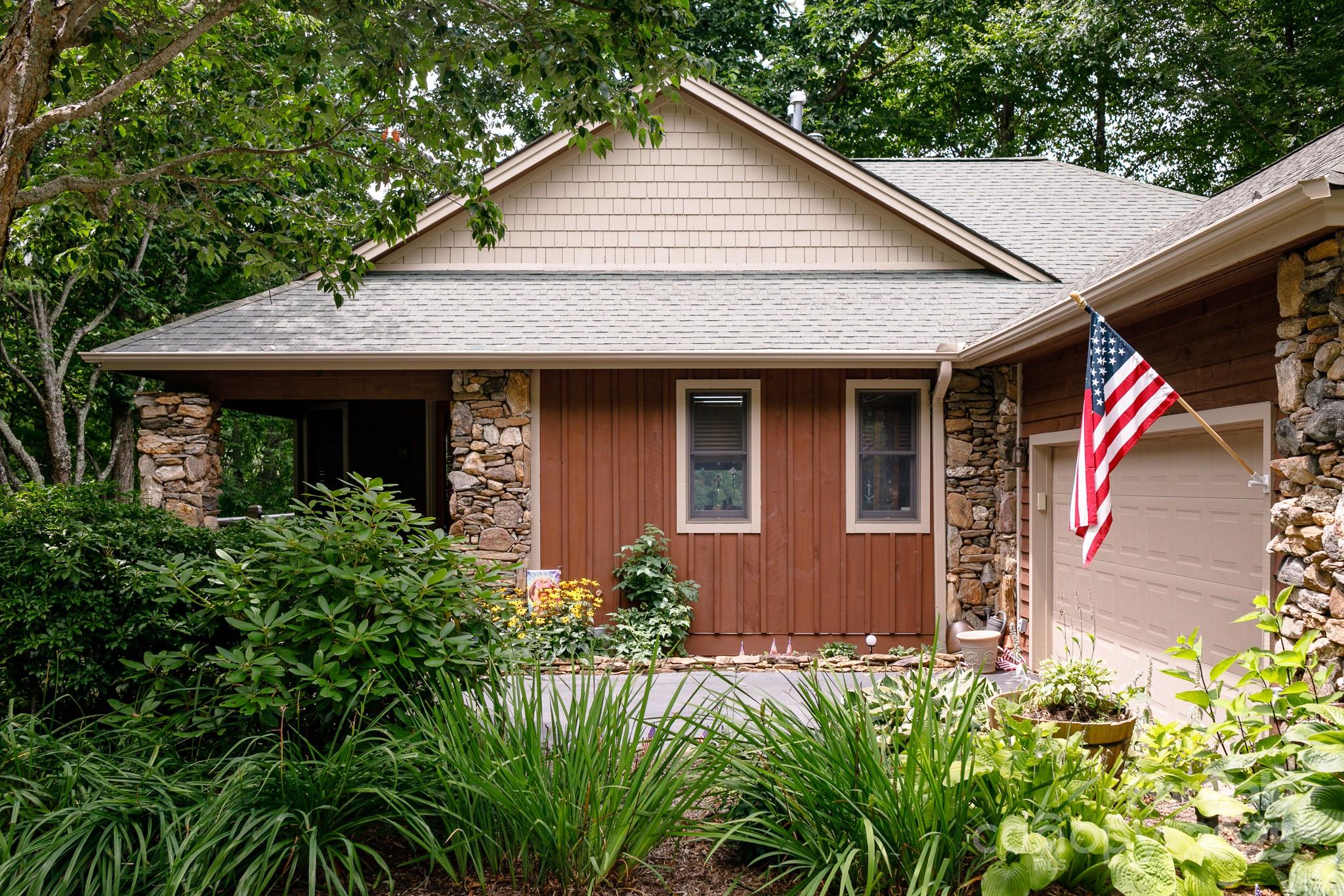 25 Ivy Point Lane thumbnail image 35