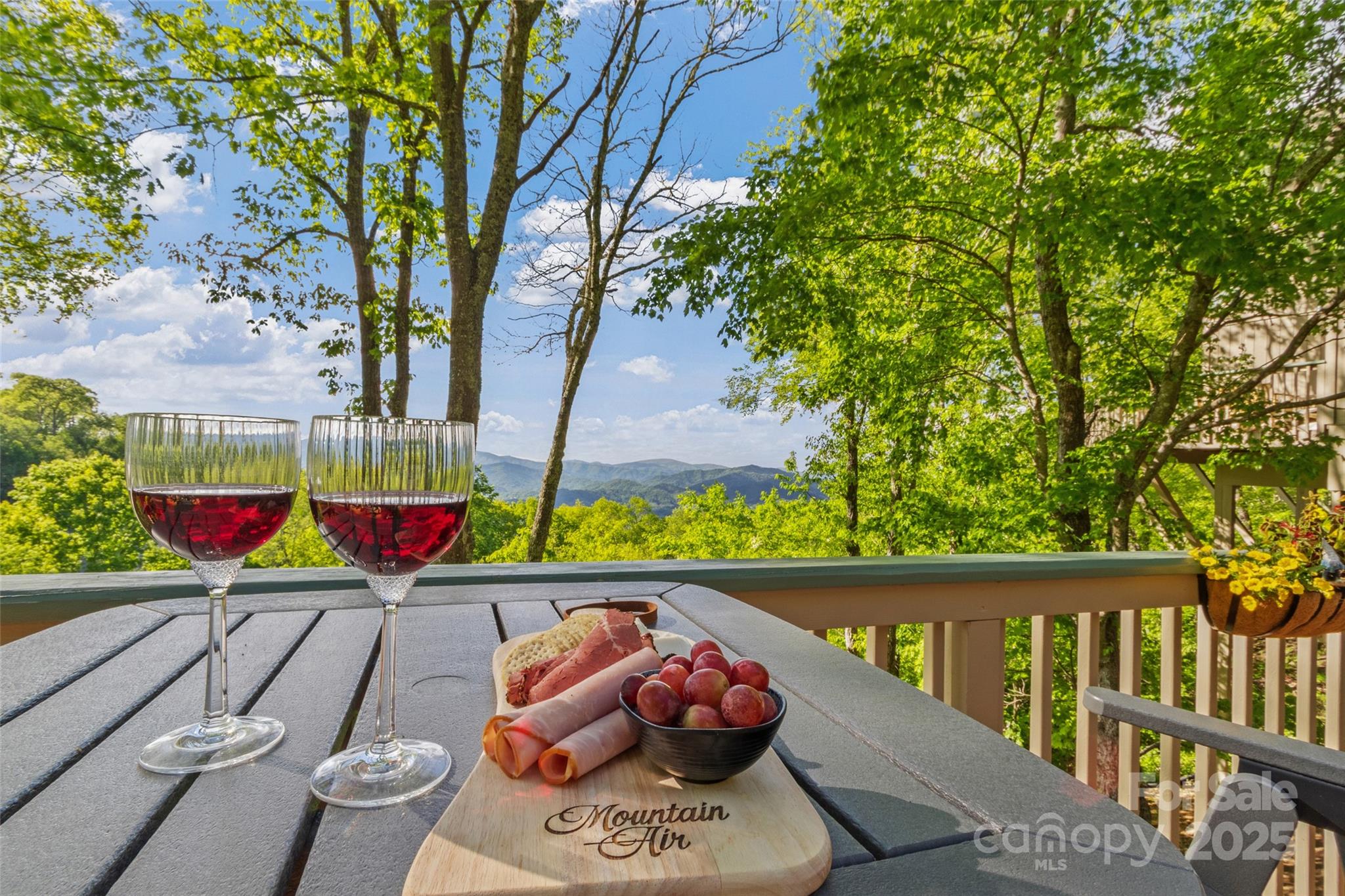 141 Ivy Ridge Road thumbnail image 2