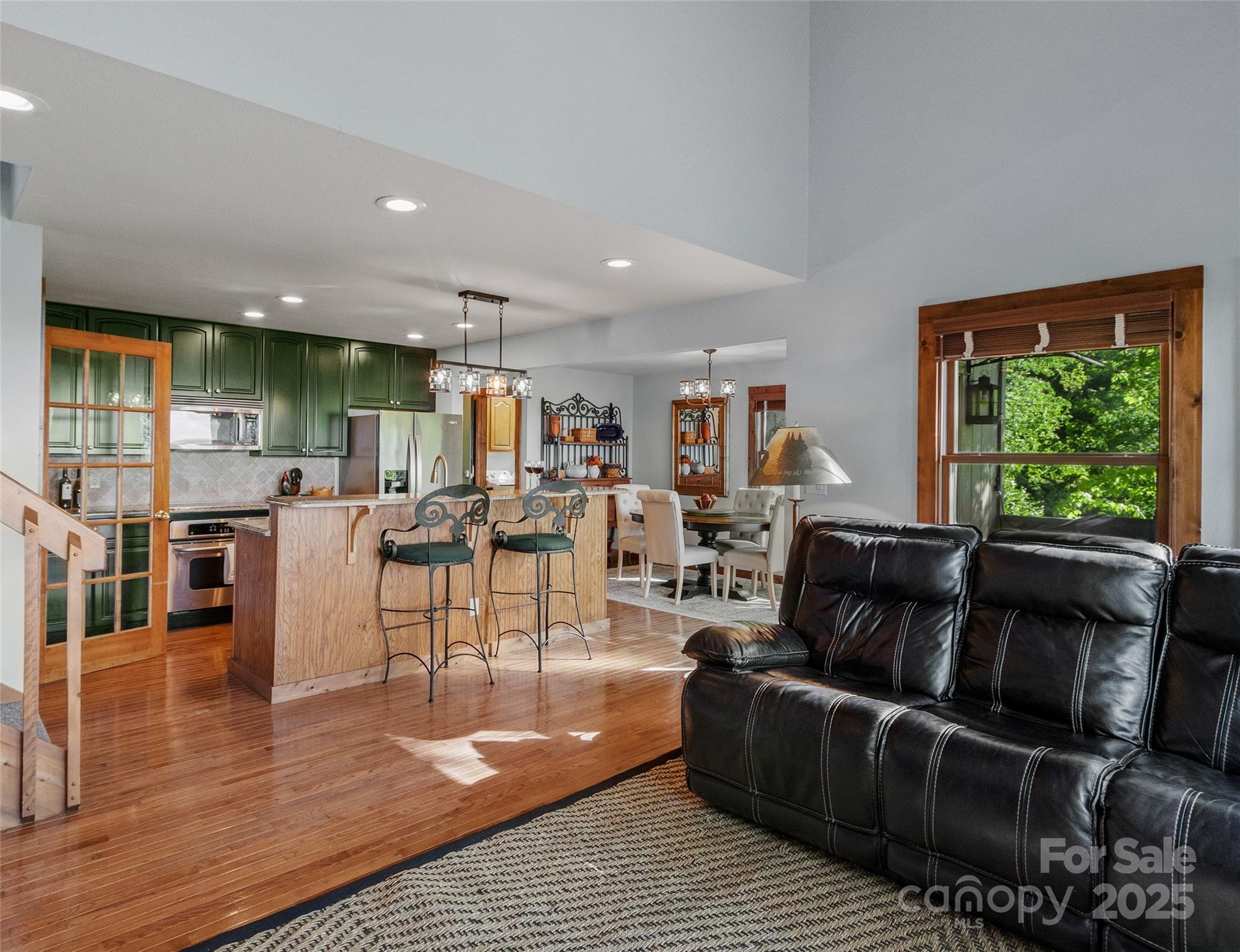 141 Ivy Ridge Road thumbnail image 11