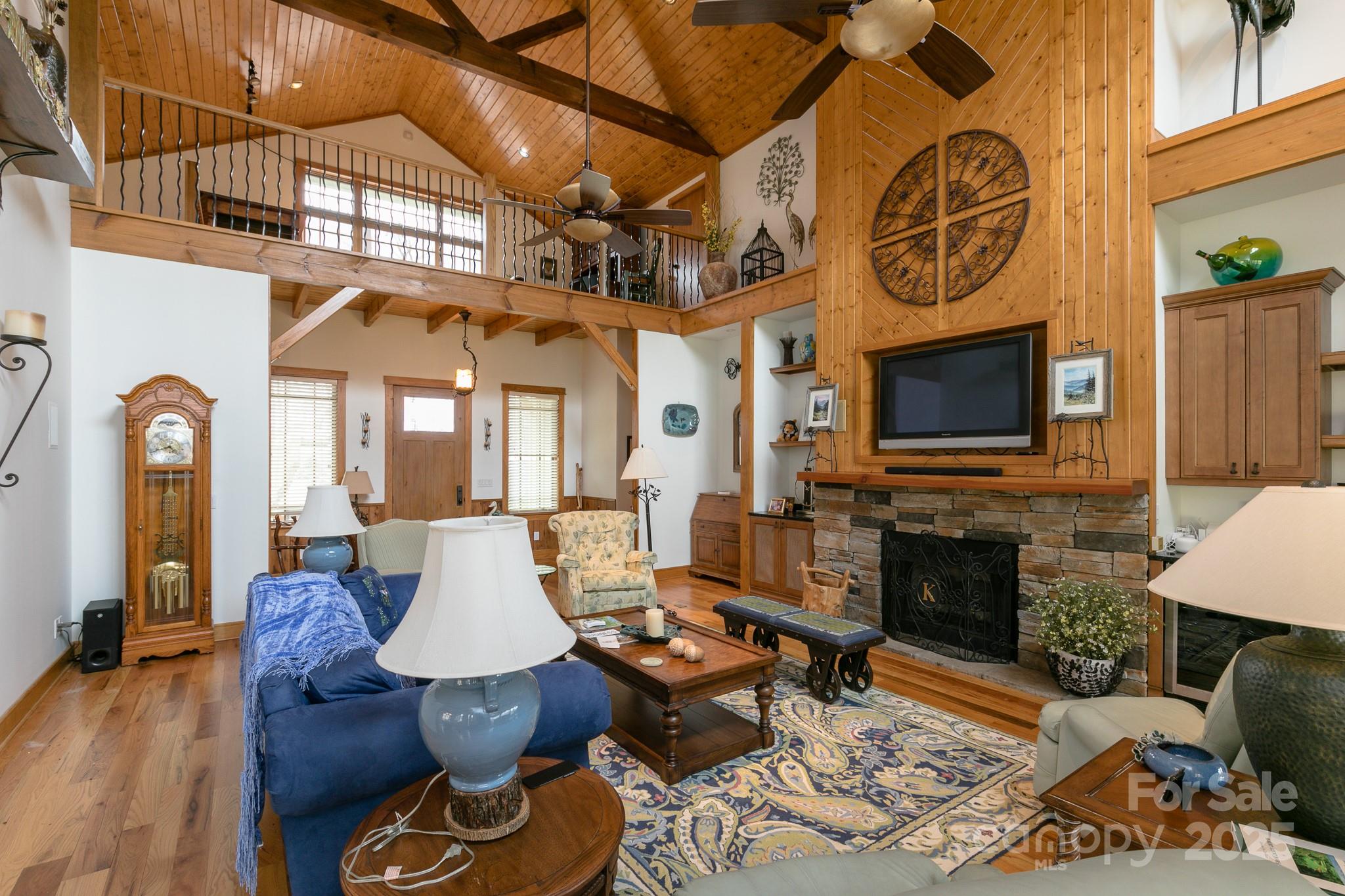 324 Austin Mountain Drive thumbnail image 9