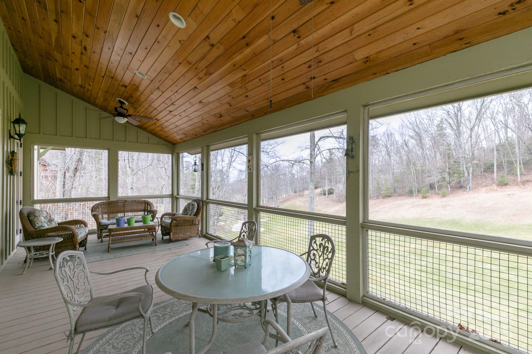 324 Austin Mountain Drive thumbnail image 16