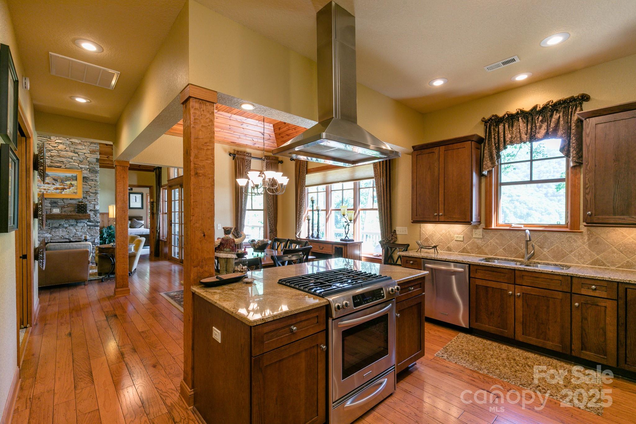 307 Spring Rock Road thumbnail image 9