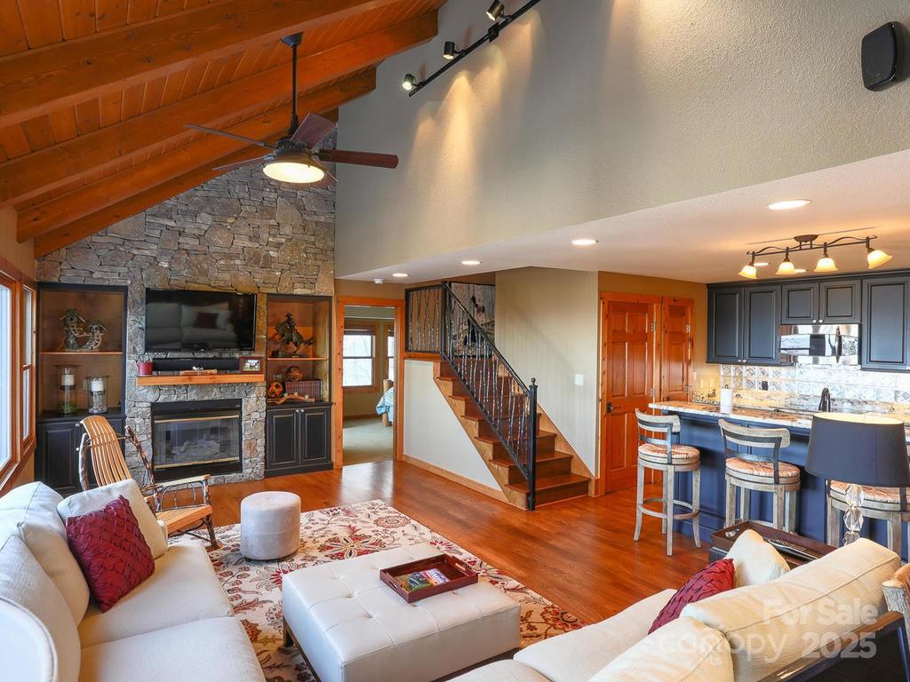 71 Ivy Ridge Road thumbnail image 4