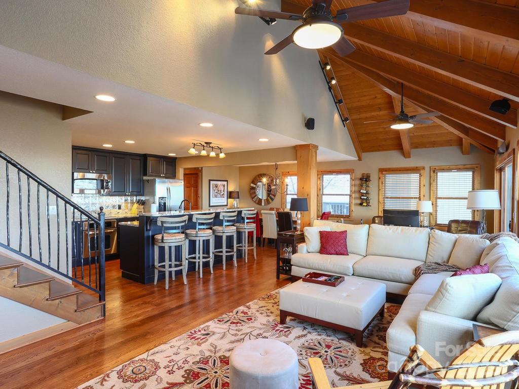 71 Ivy Ridge Road thumbnail image 10