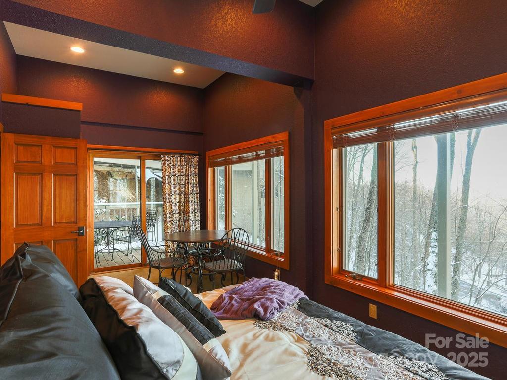 71 Ivy Ridge Road thumbnail image 23