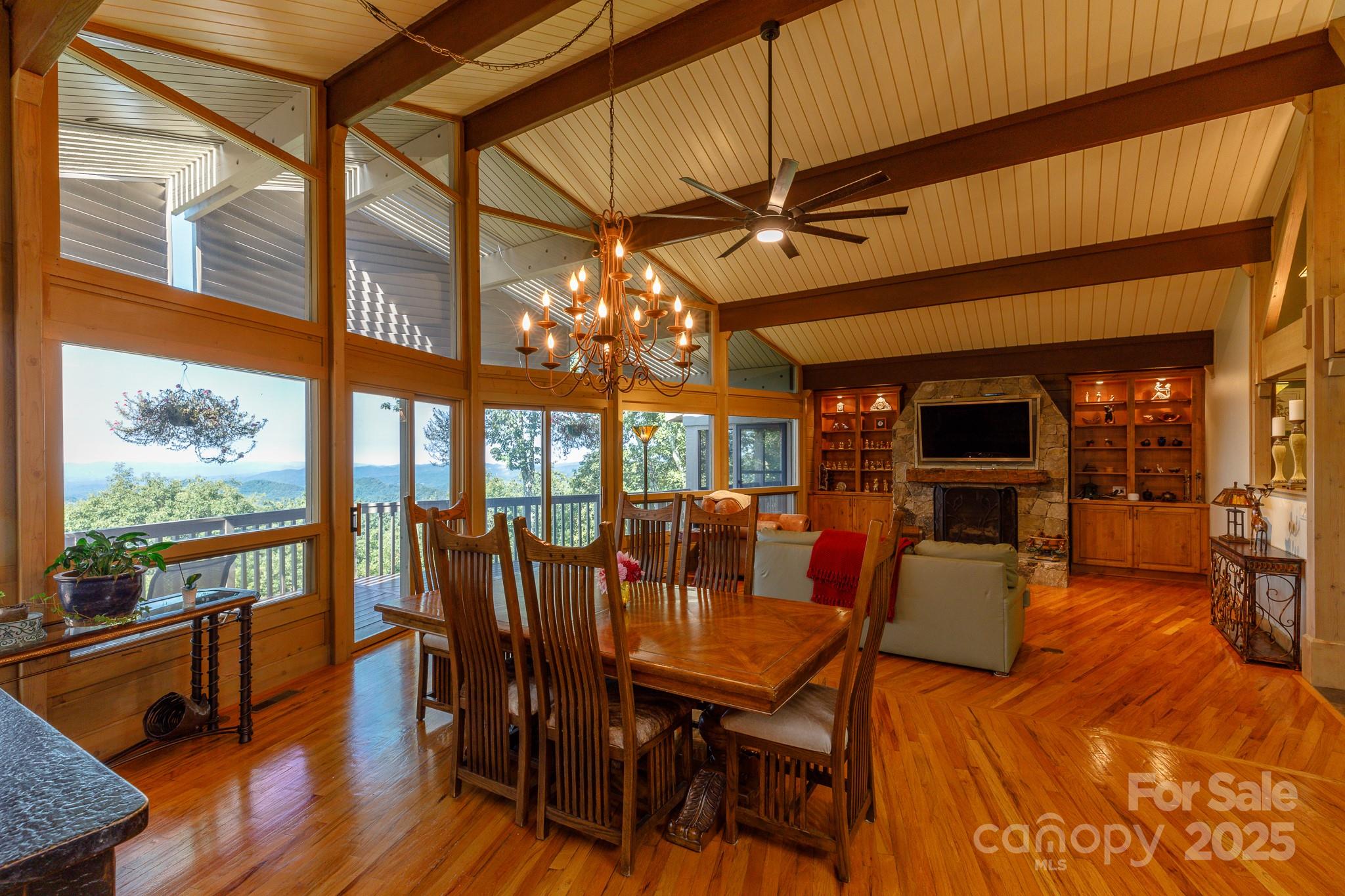 218 Slickrock Road thumbnail image 9