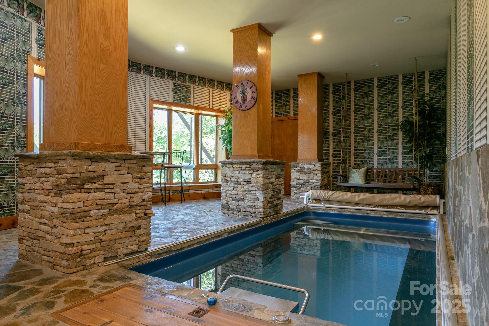 218 Slickrock Road thumbnail image 39