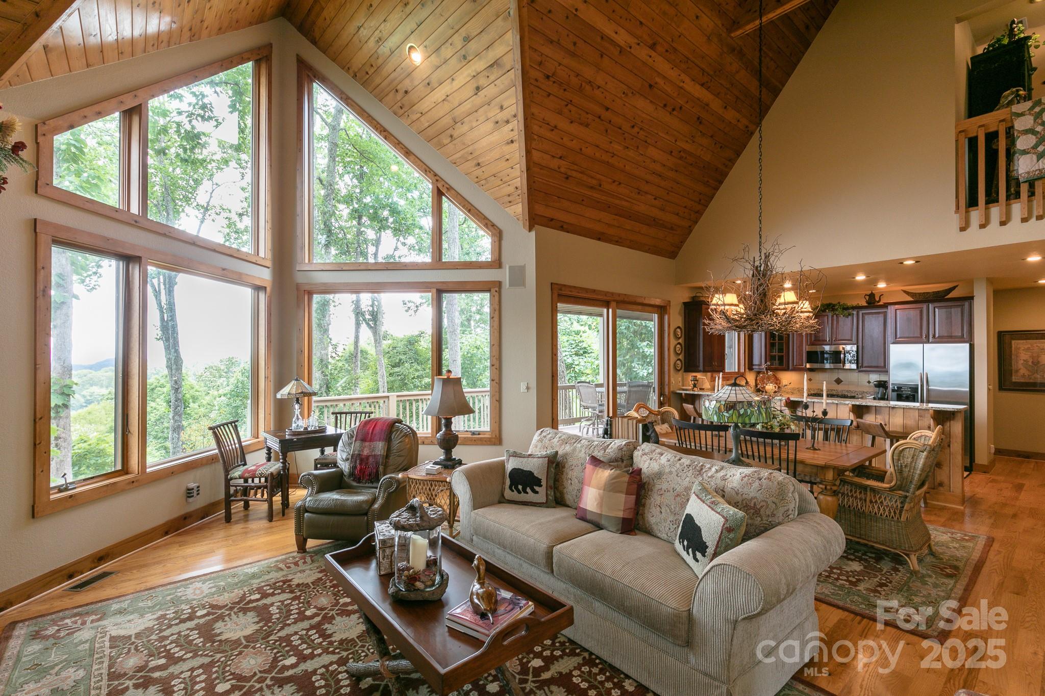 456 Spring House Drive thumbnail image 11