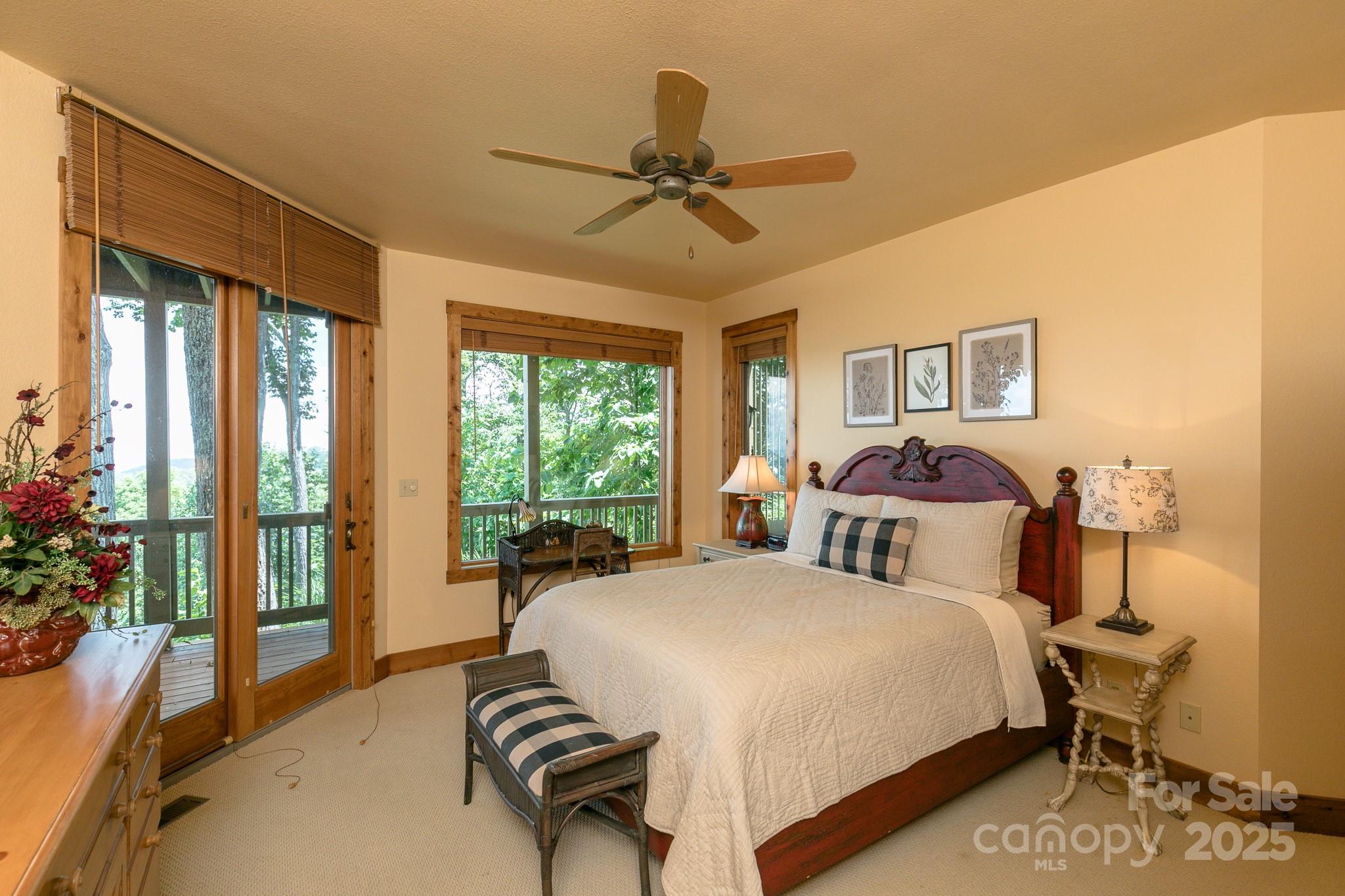 456 Spring House Drive thumbnail image 14