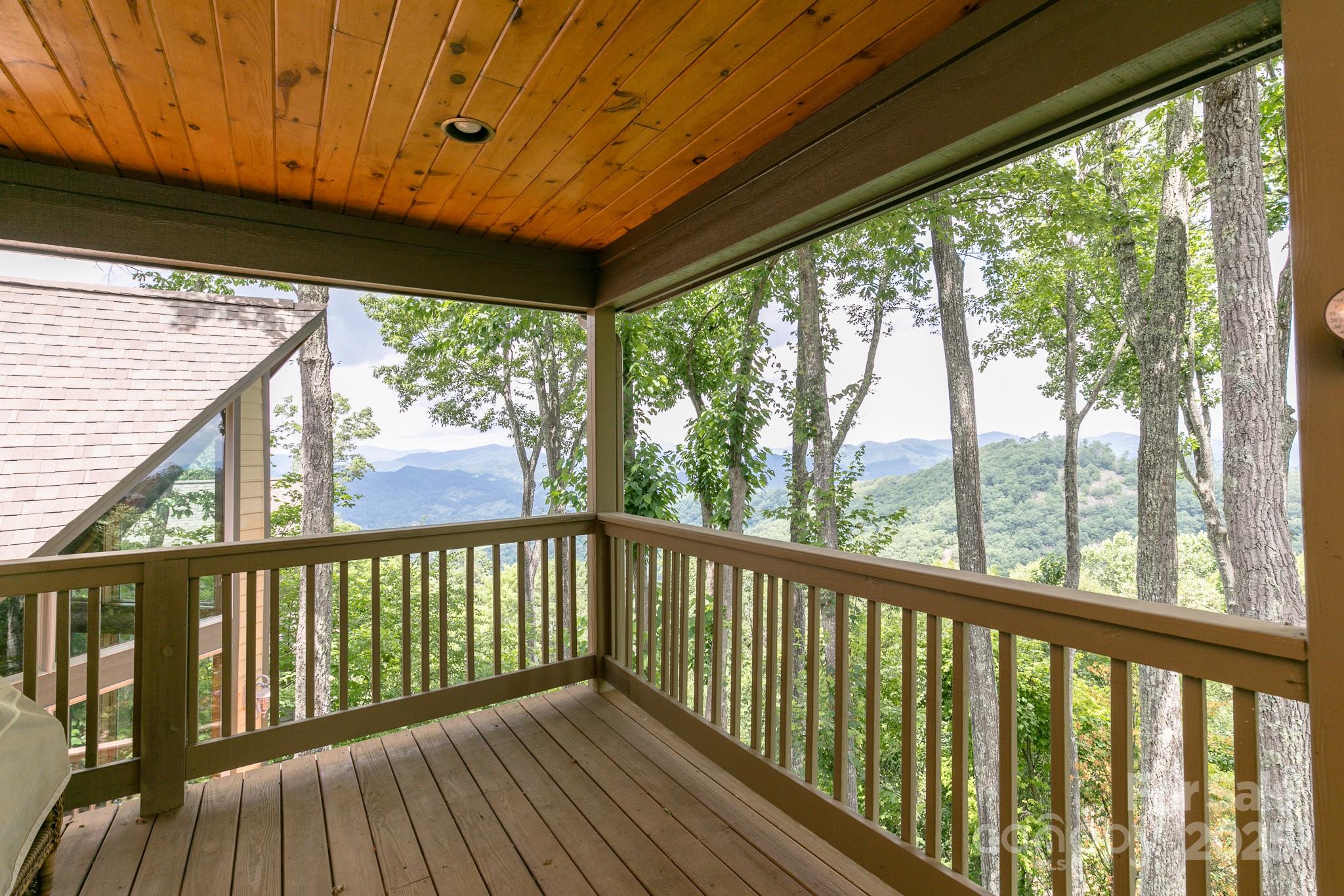 456 Spring House Drive thumbnail image 22