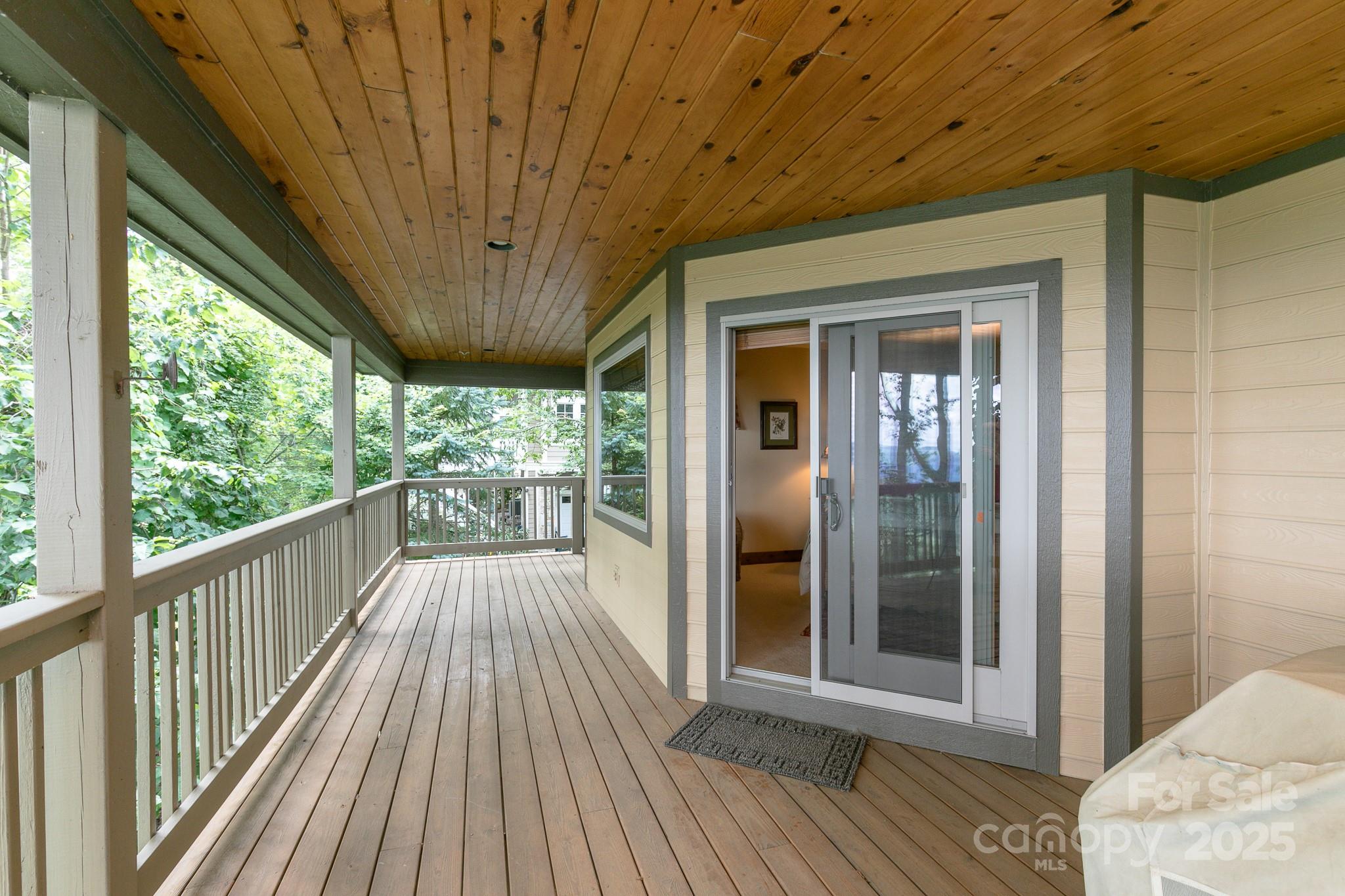 456 Spring House Drive thumbnail image 23