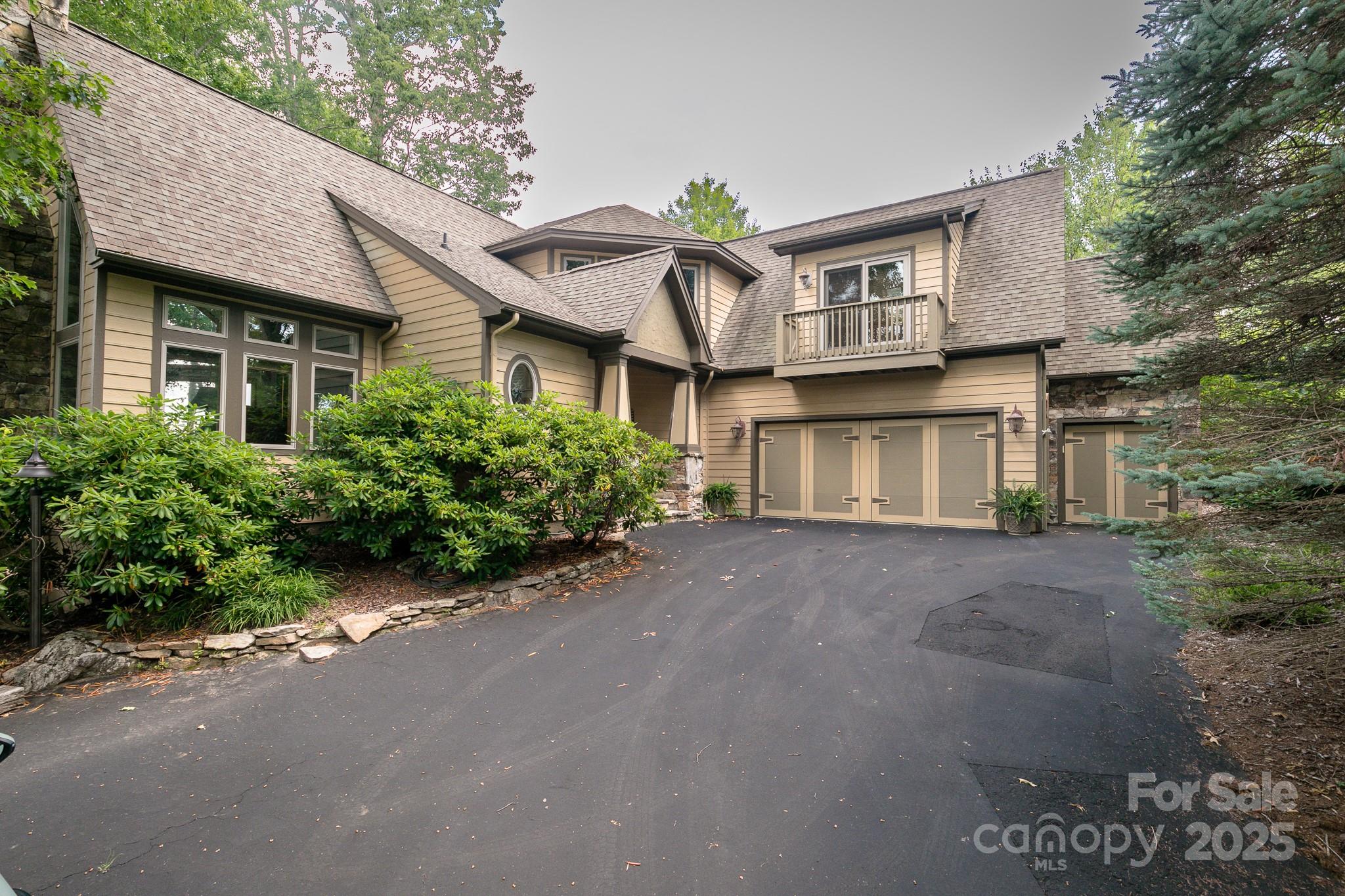 456 Spring House Drive thumbnail image 30