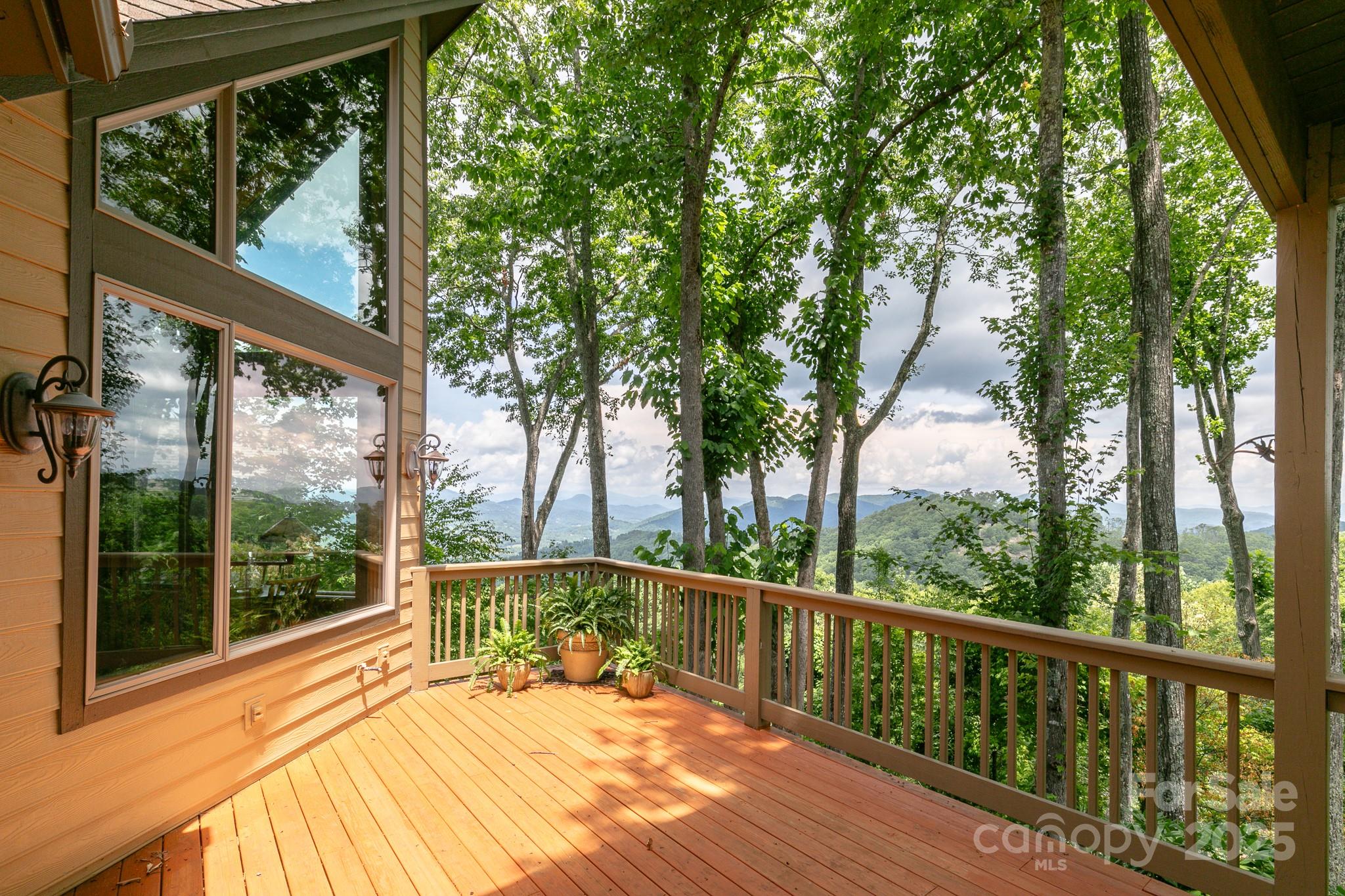 456 Spring House Drive thumbnail image 33