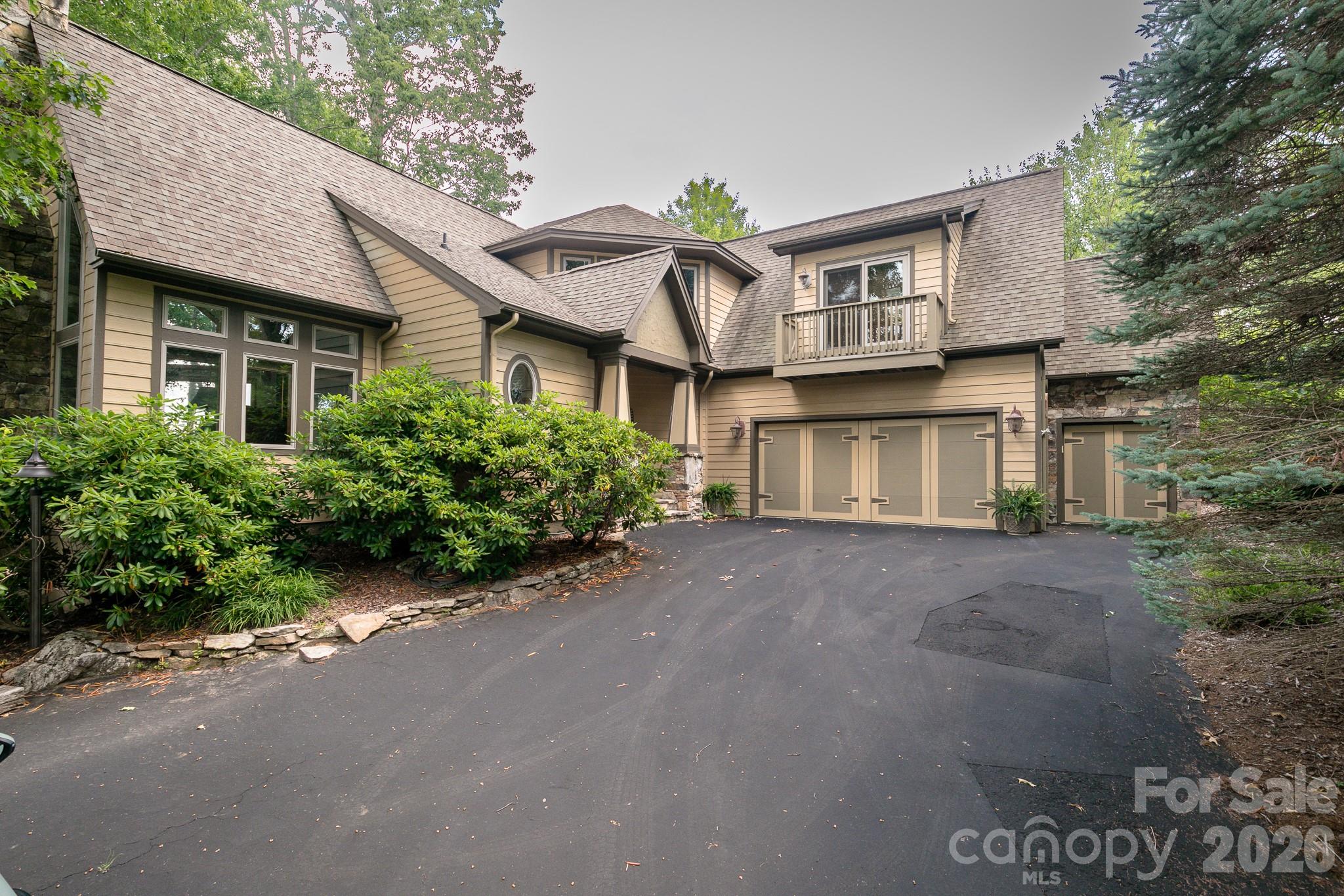 456 Spring House Drive thumbnail image 44