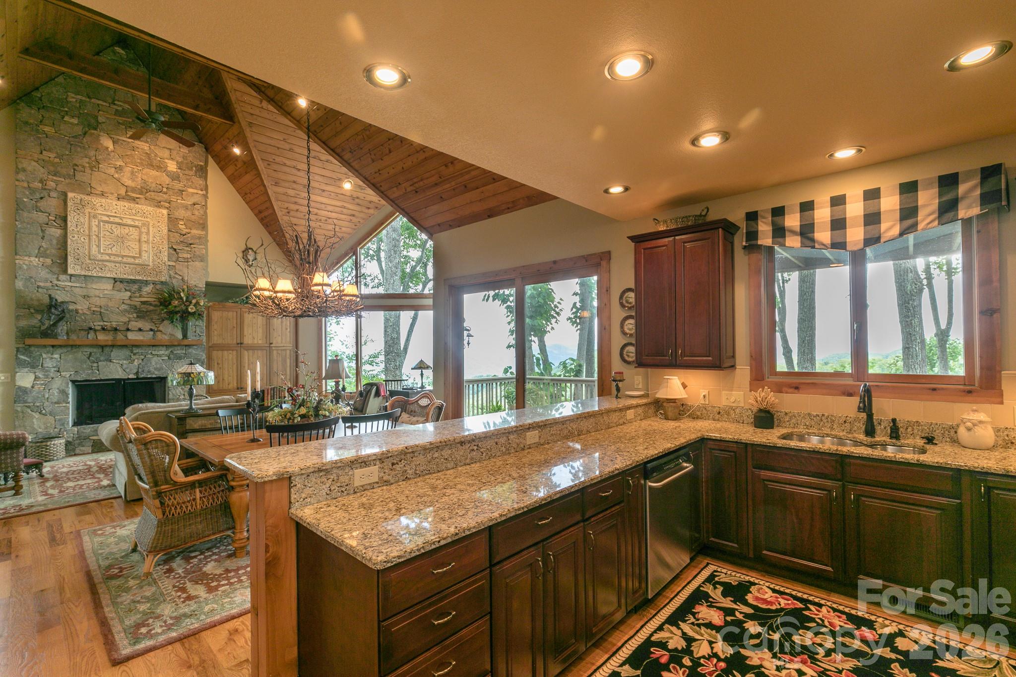 456 Spring House Drive thumbnail image 9