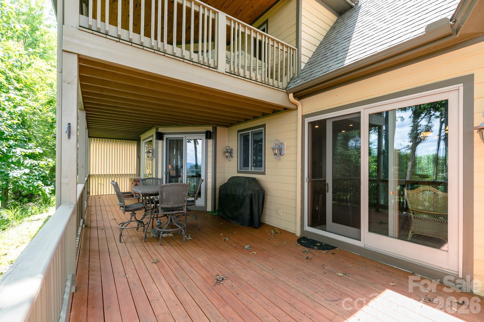 456 Spring House Drive thumbnail image 17