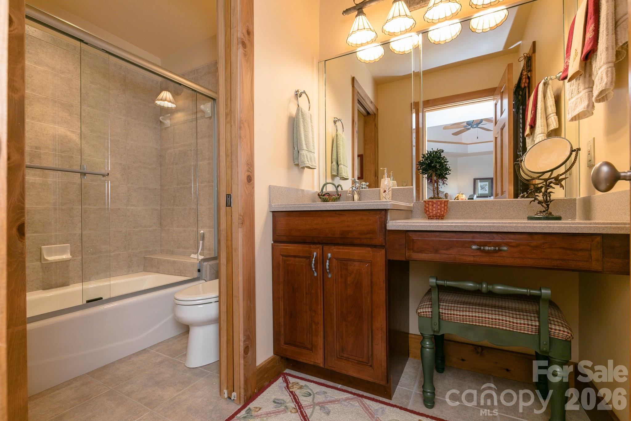 456 Spring House Drive thumbnail image 33