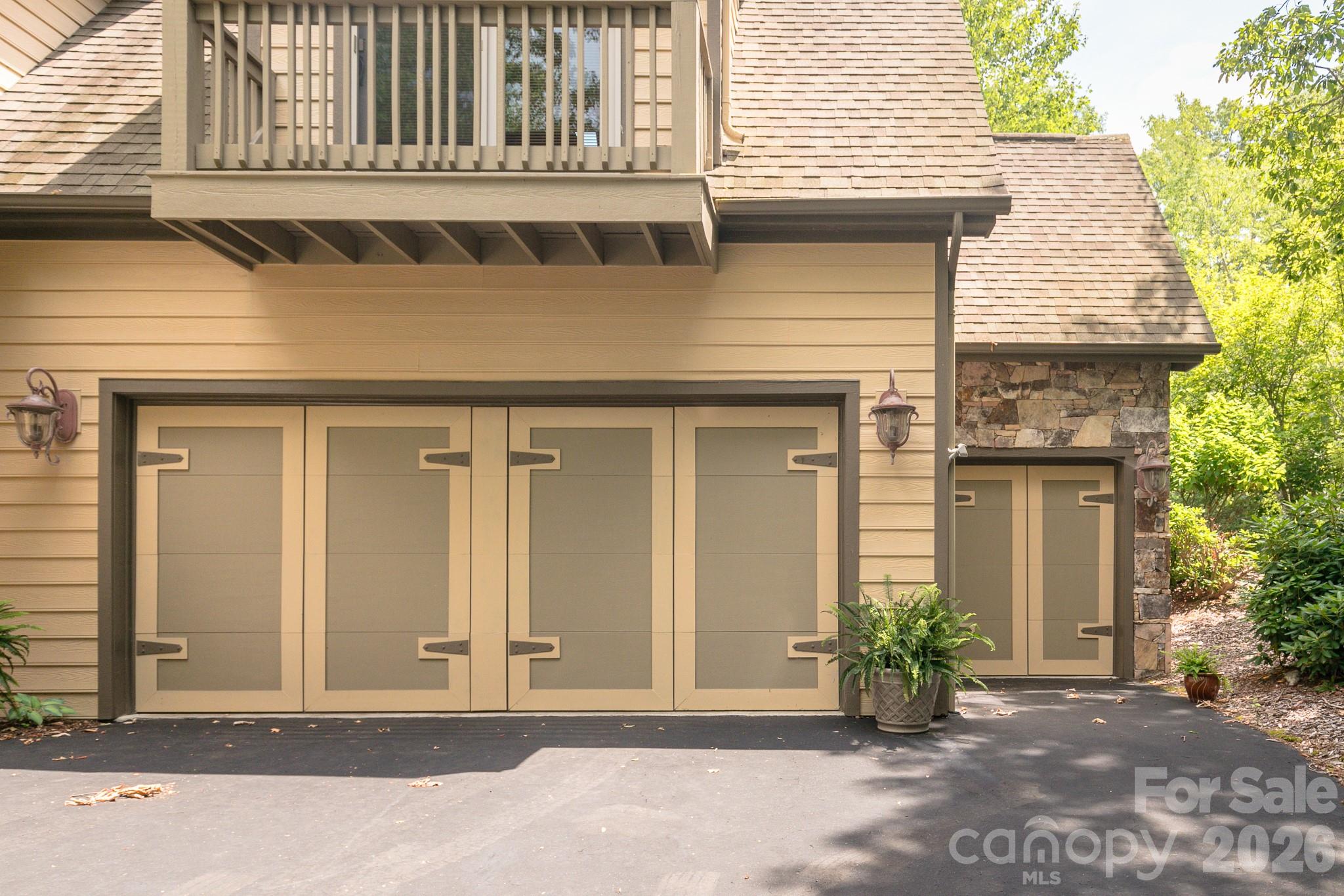 456 Spring House Drive thumbnail image 45