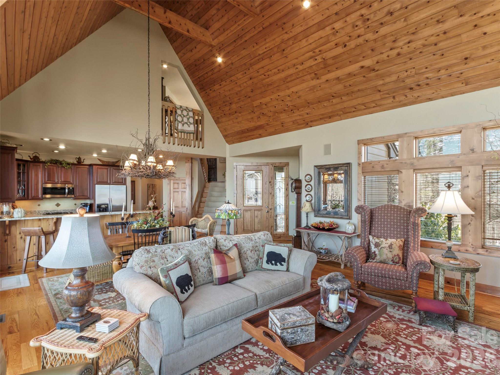 456 Spring House Drive thumbnail image 5