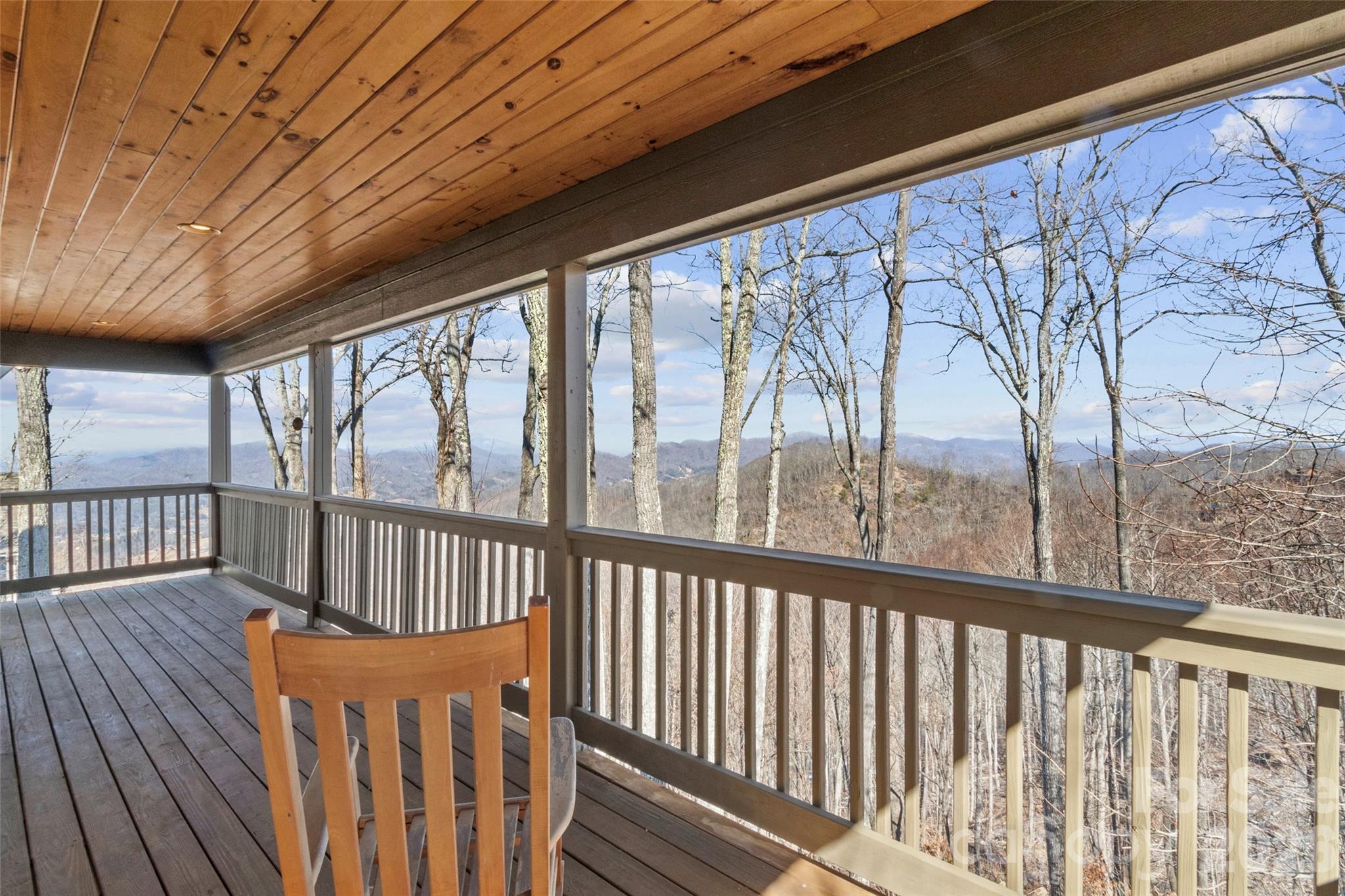 456 Spring House Drive thumbnail image 32