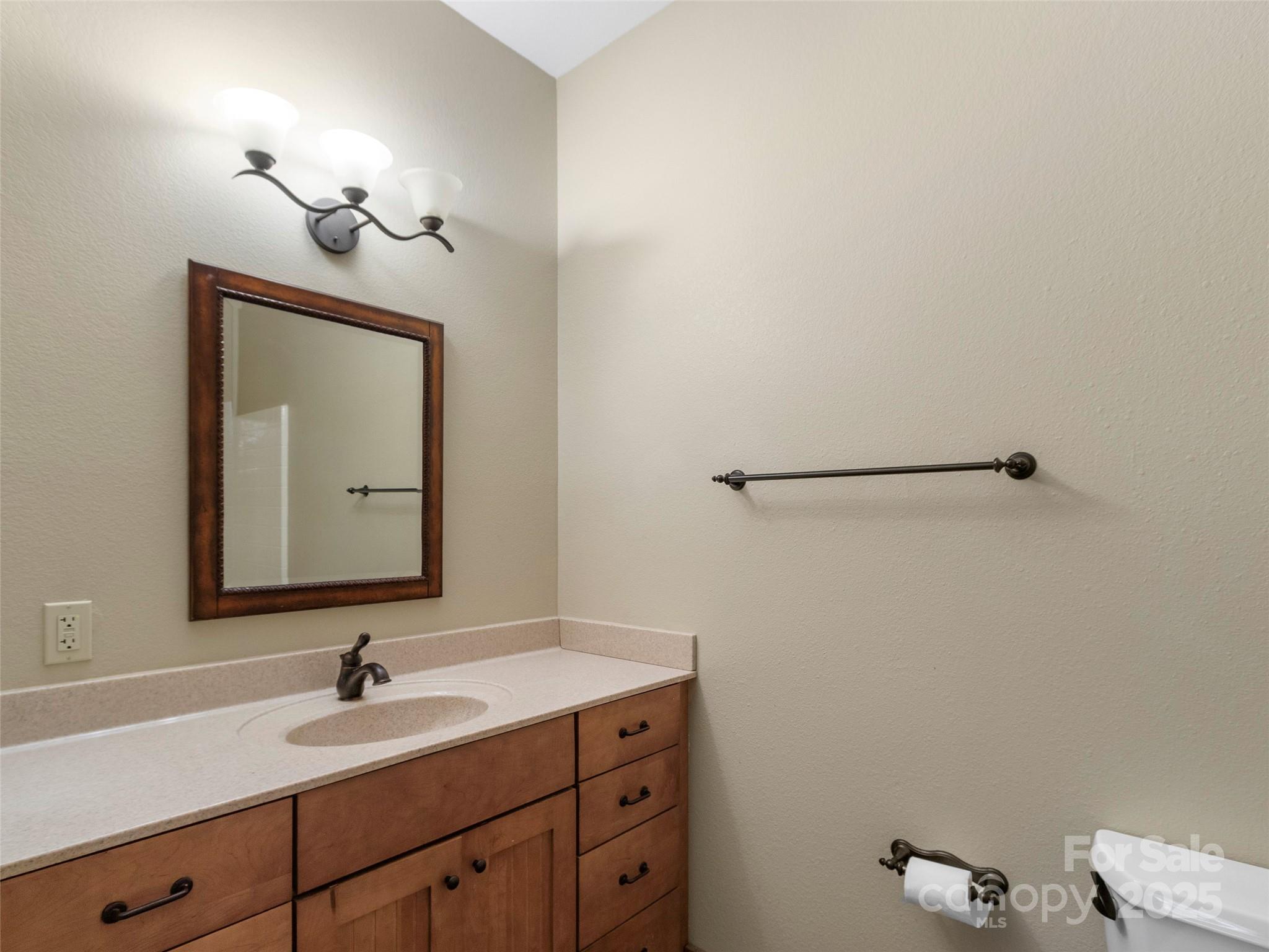 321 Sunset Point Road thumbnail image 33