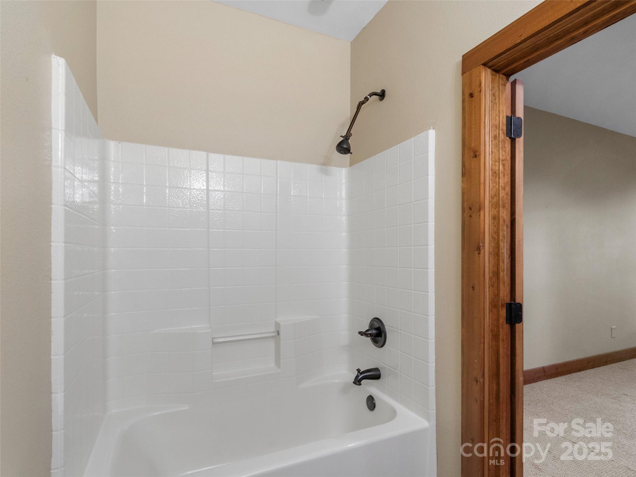 321 Sunset Point Road thumbnail image 34