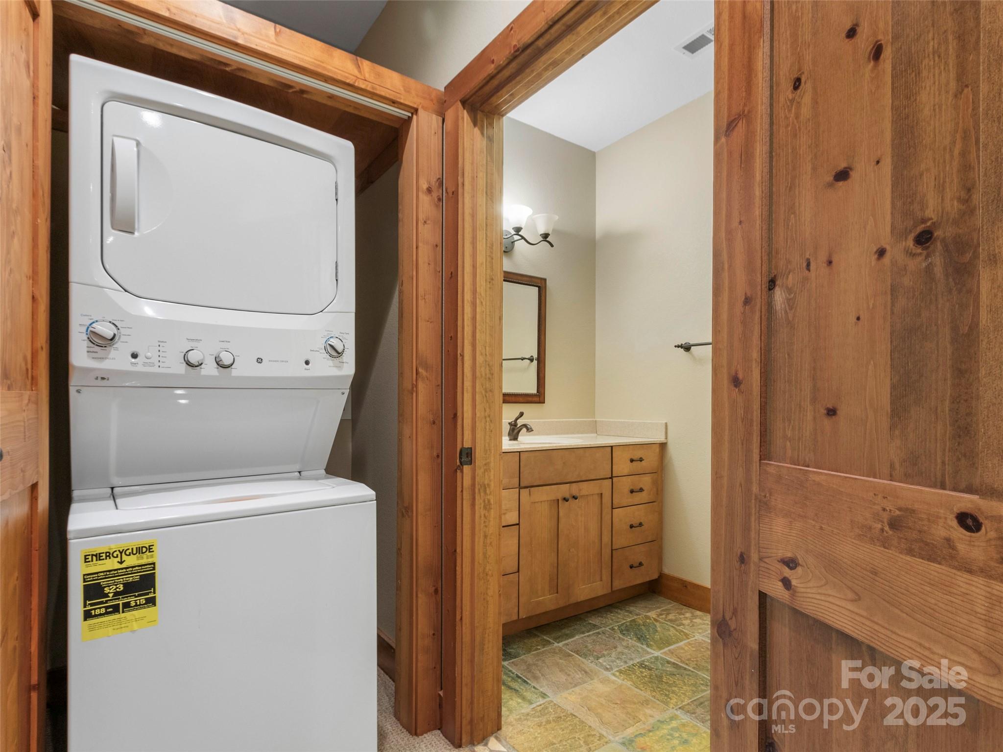 321 Sunset Point Road thumbnail image 36