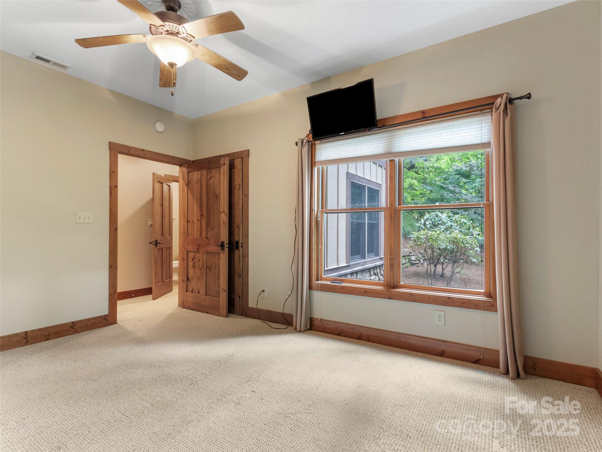 321 Sunset Point Road thumbnail image 37