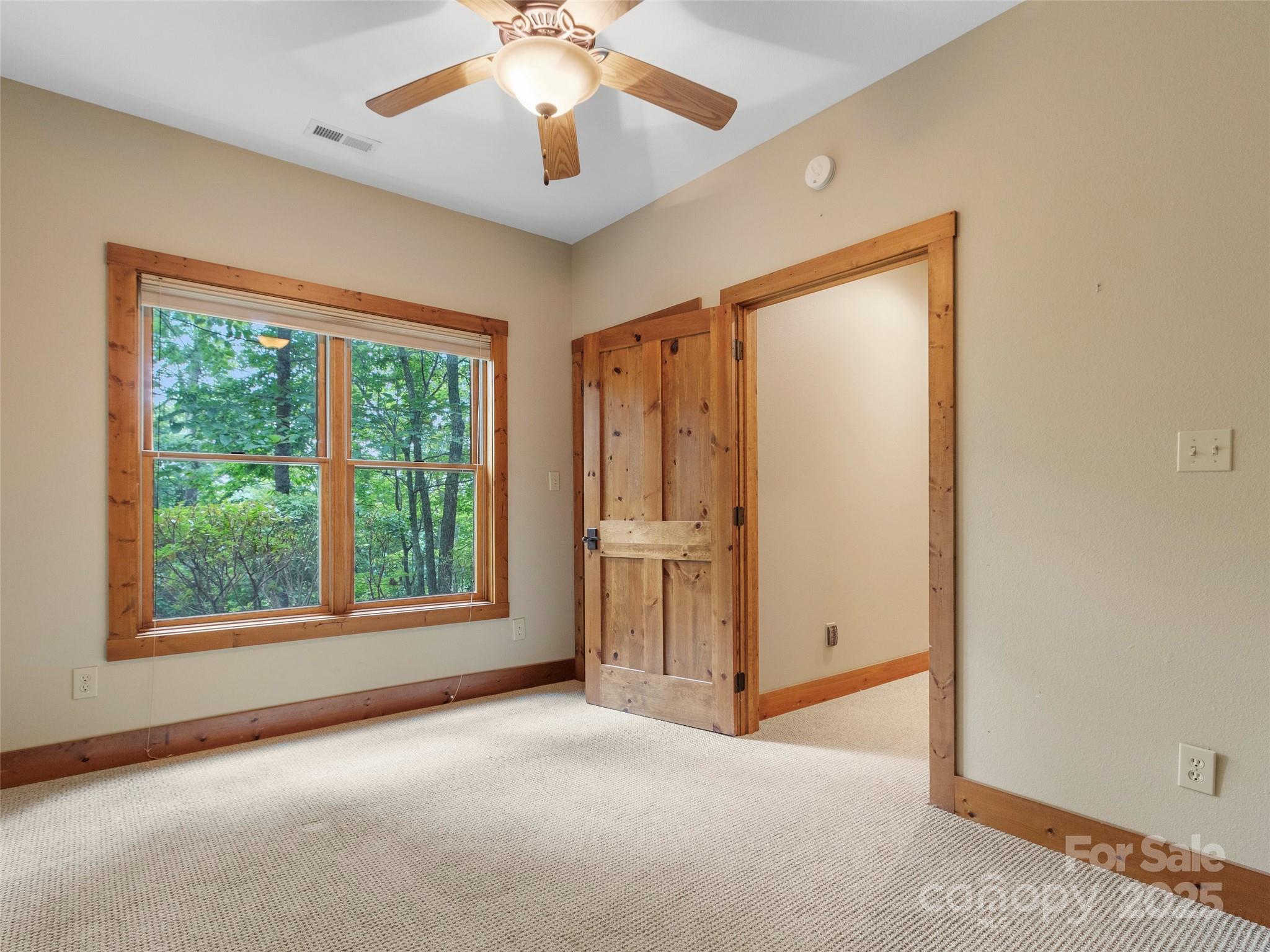 321 Sunset Point Road thumbnail image 38