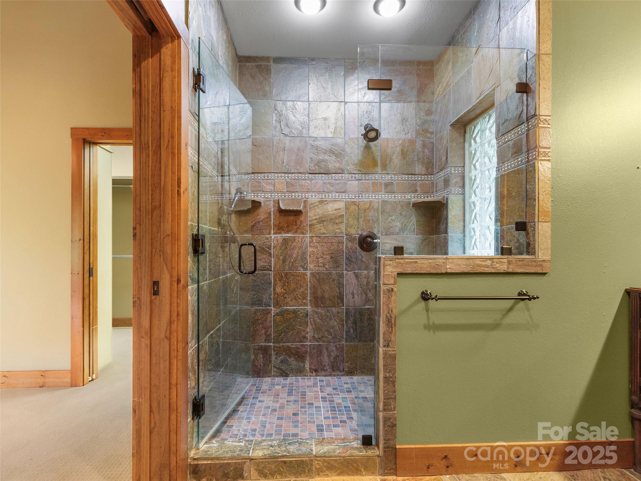 321 Sunset Point Road thumbnail image 26