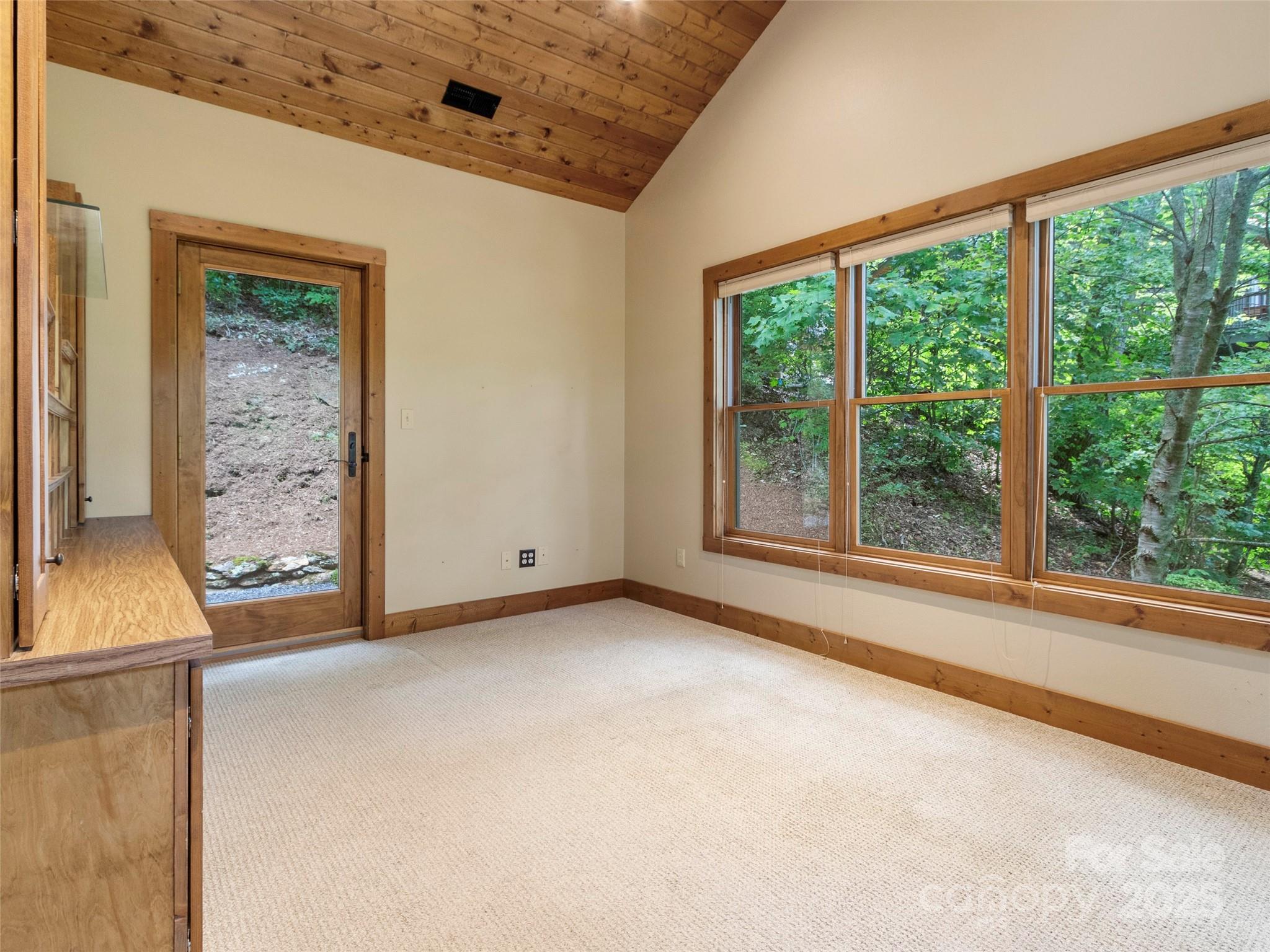 321 Sunset Point Road thumbnail image 28