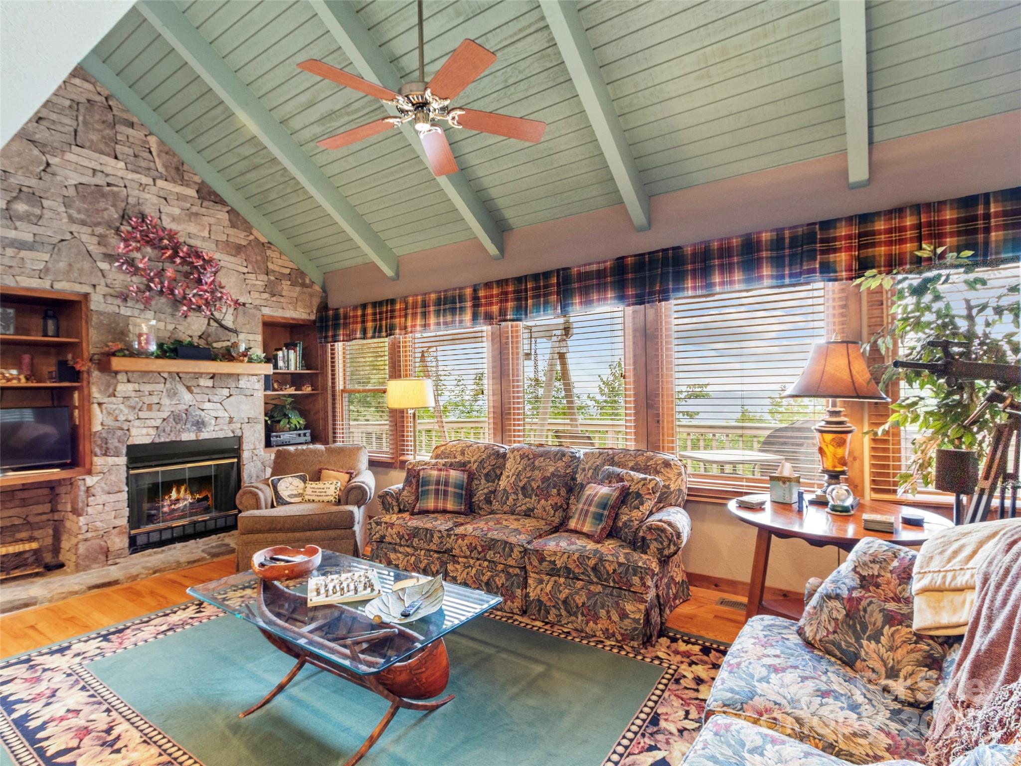 21 Ivy Ridge Road thumbnail image 6