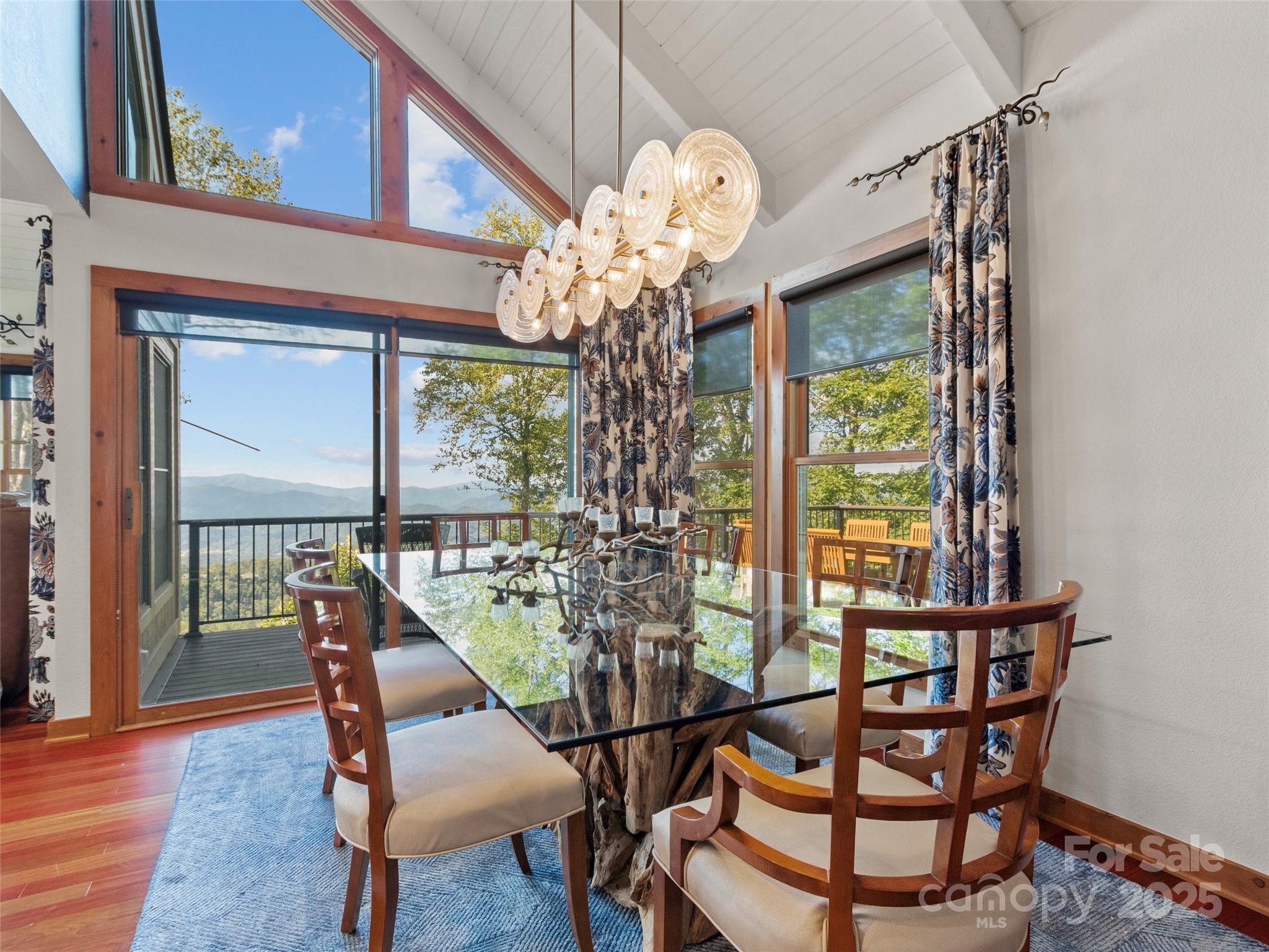 430 Rhododendron Lane thumbnail image 4