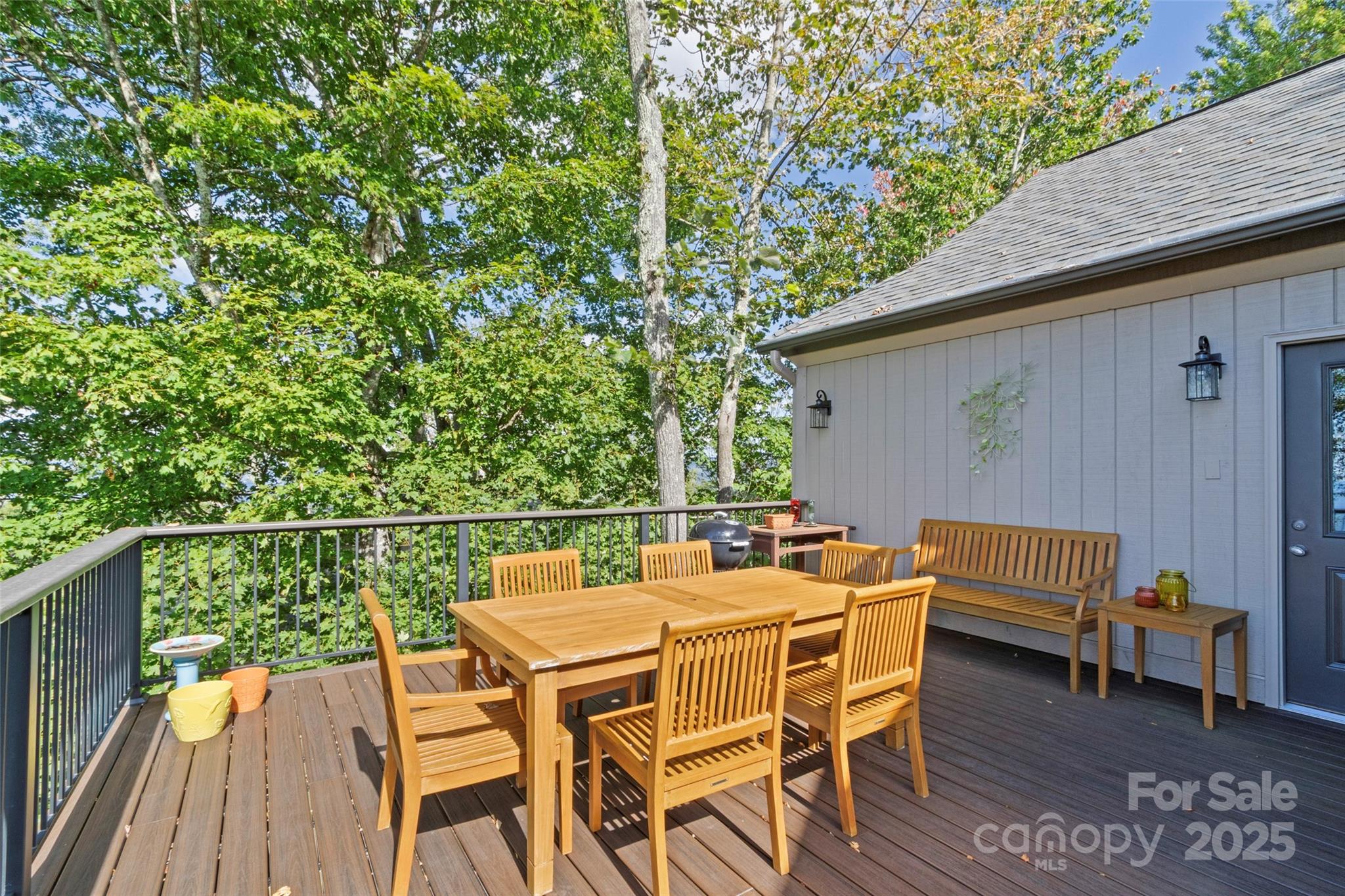 430 Rhododendron Lane thumbnail image 10