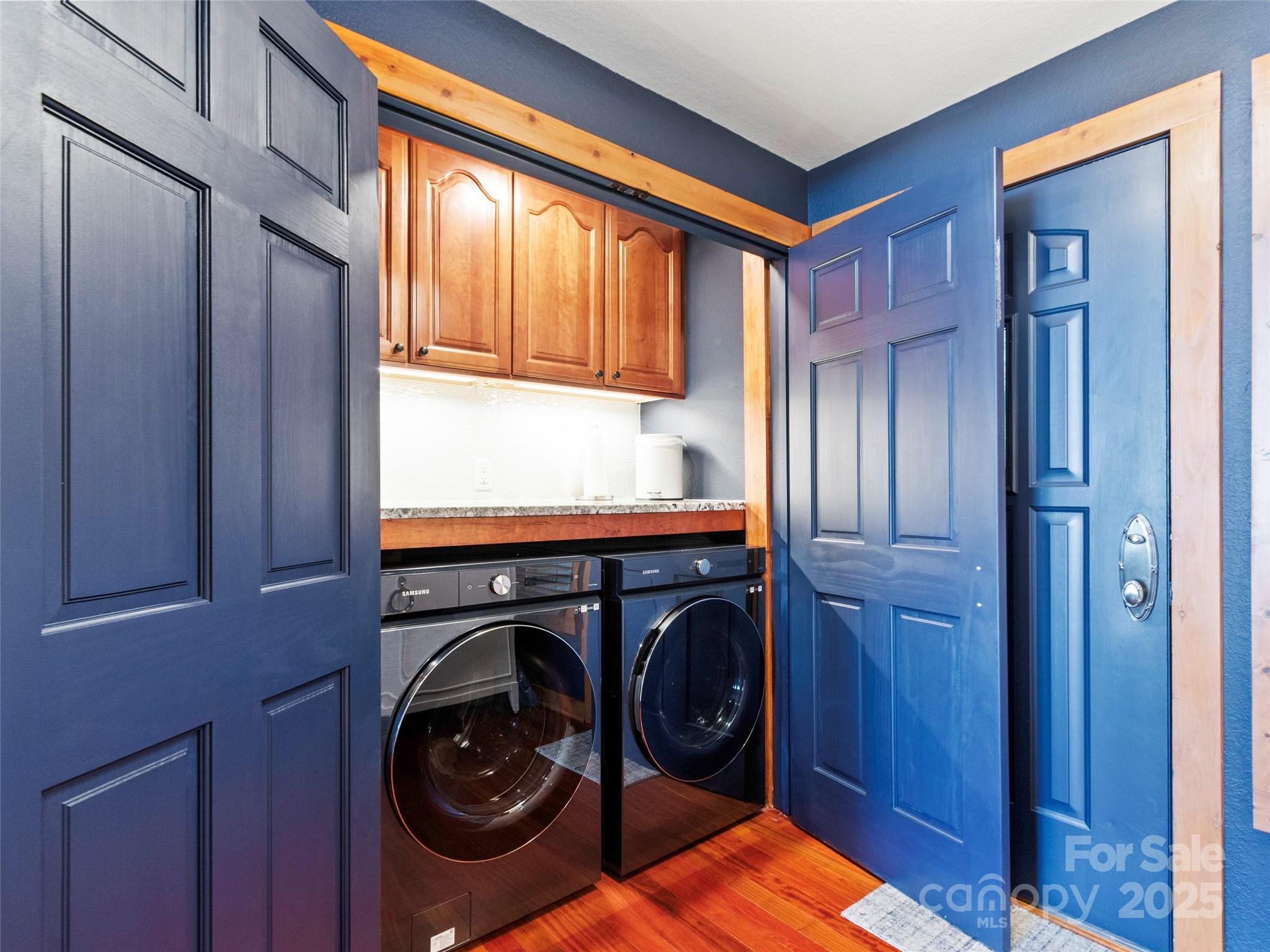 430 Rhododendron Lane thumbnail image 20